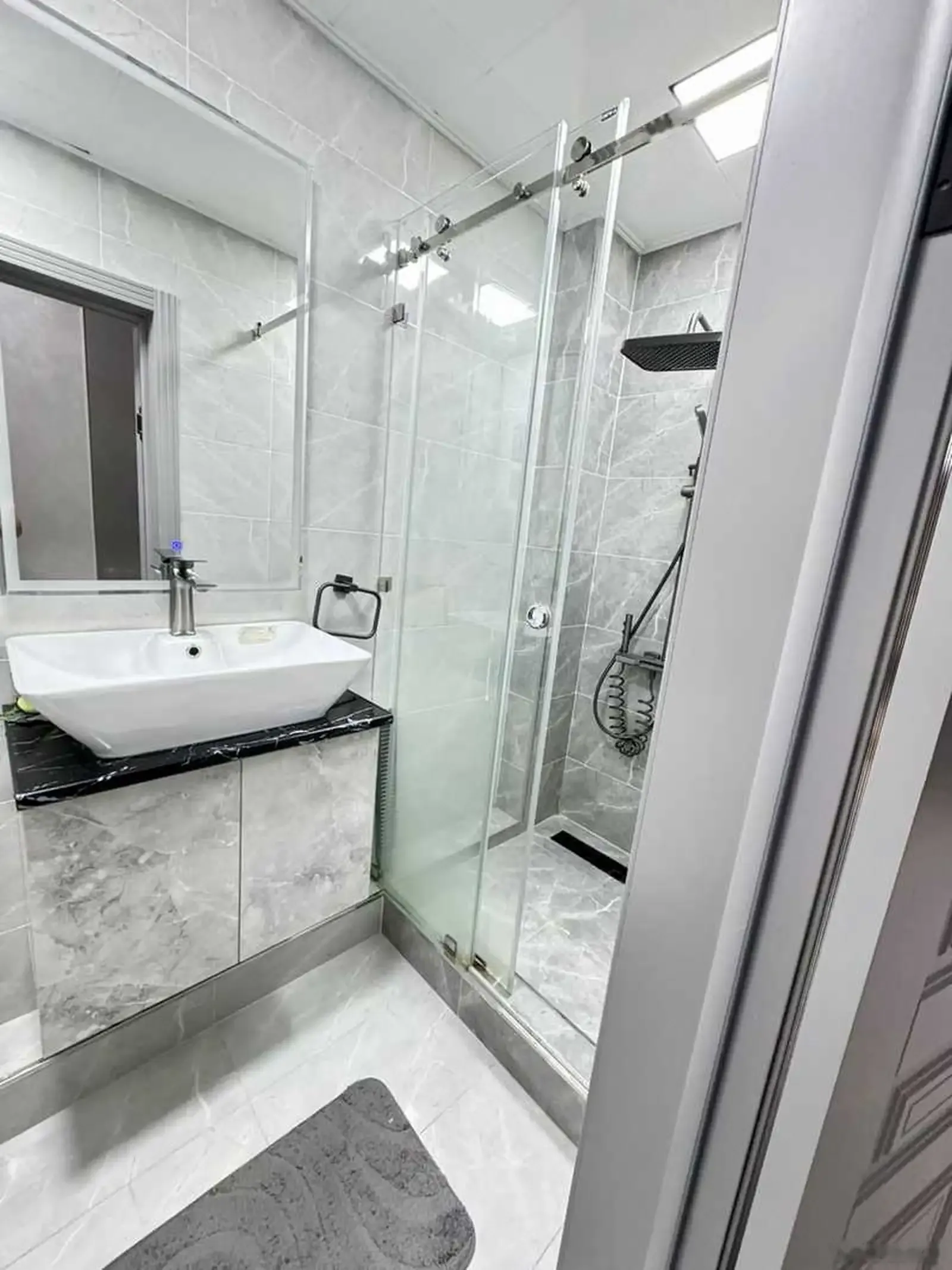 2-к квартира, 17 этаж, 68 м², шохмансур