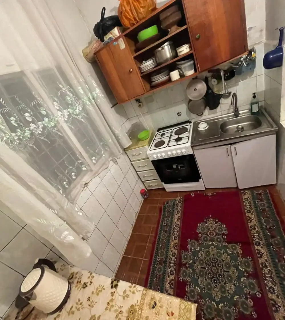 3-комн. квартира, 1 этаж, 75м², Сино, 104 мкр