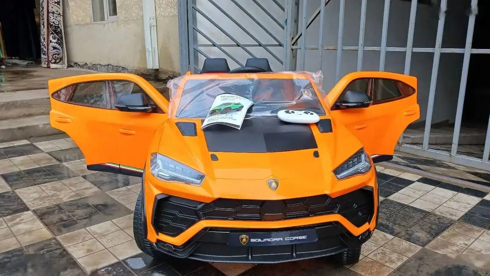 Детский электромобиль