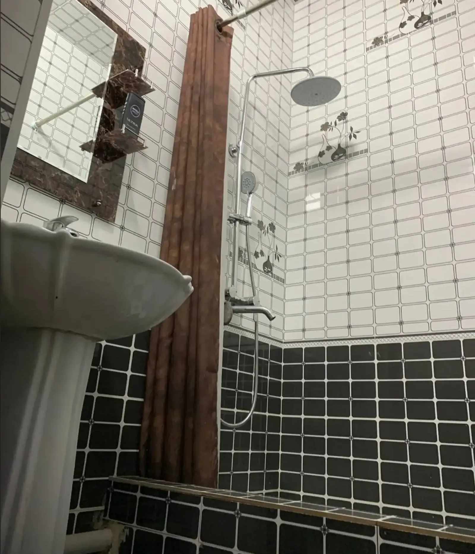 2-комн. квартира, 6 этаж, 50м², сино