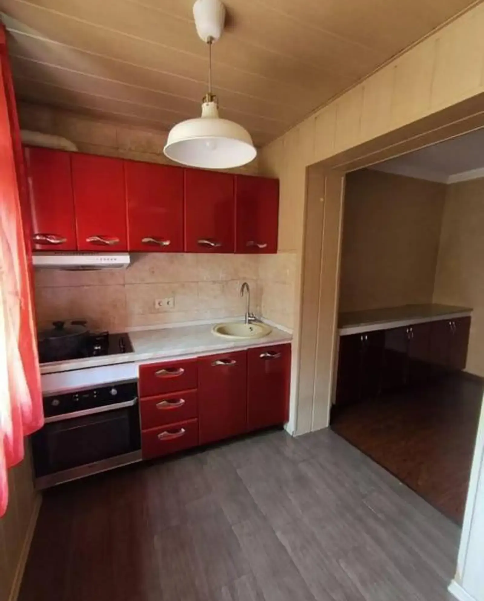 2-комн. квартира, 2 этаж, 60м², Сино