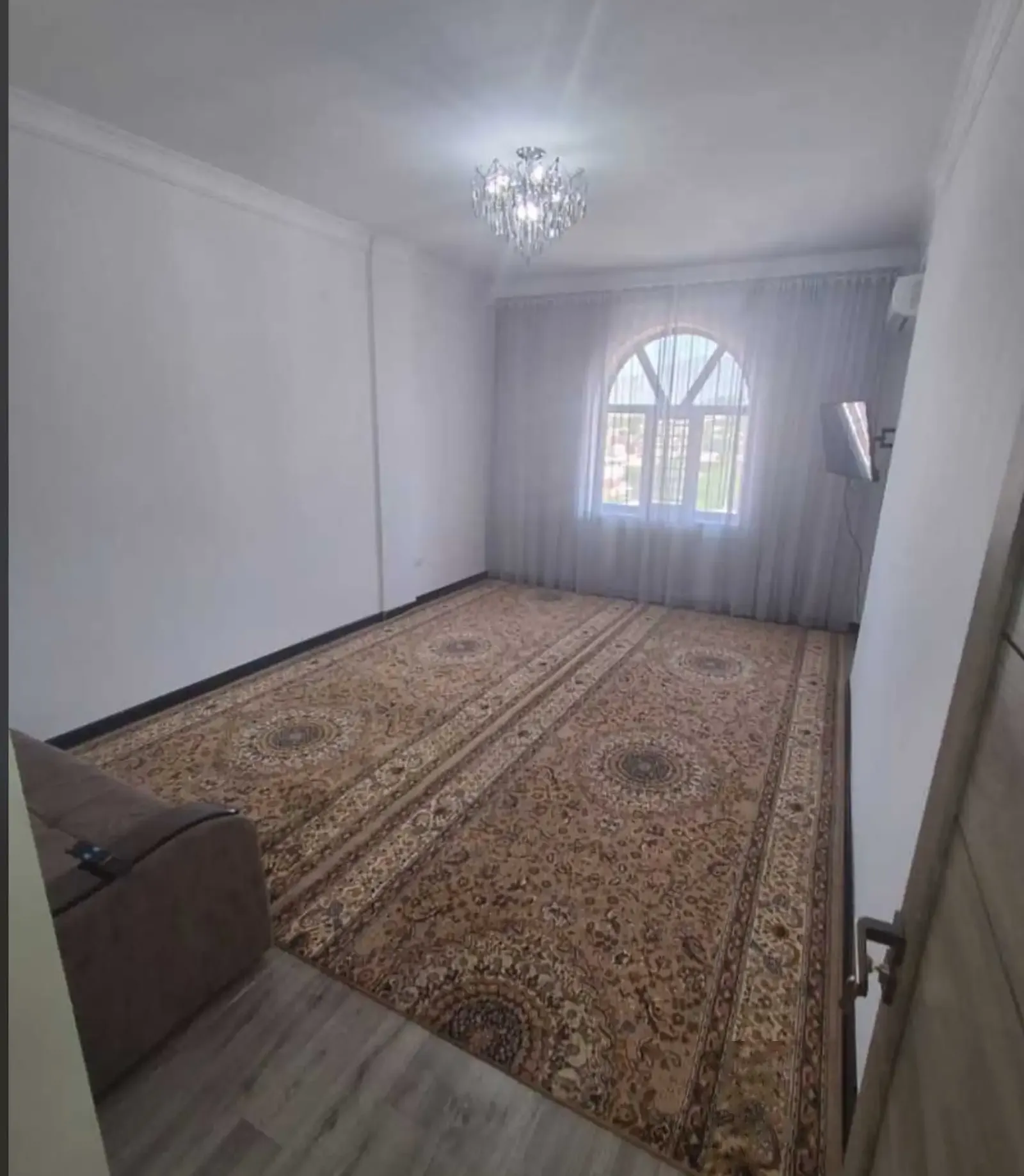 2-комн. квартира, 6 этаж, 57м², сино