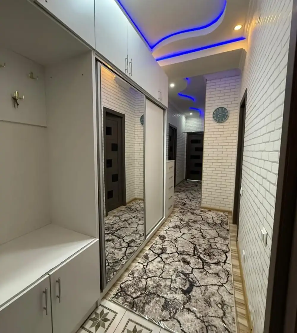 2-комн. квартира, 4 этаж, 62 м², Фирдавси