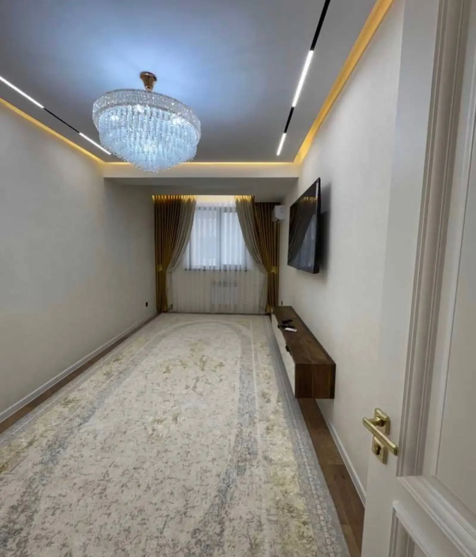 3-комн. квартира, 10 этаж, 100 м², Шохмансур