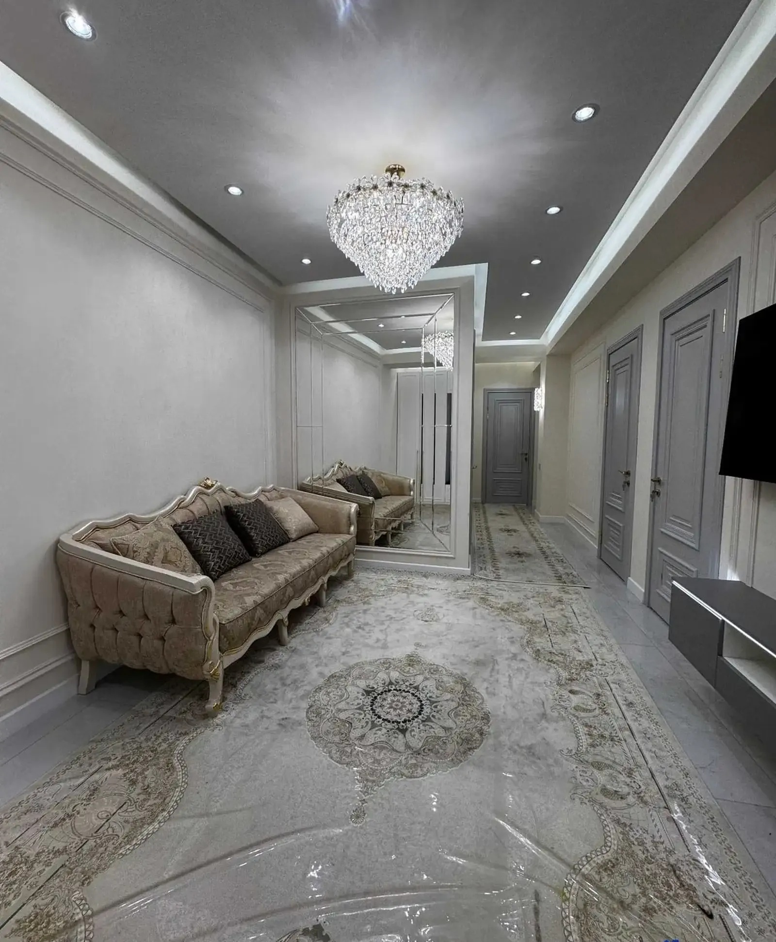 3-комн. квартира, 5 этаж, 115 м², Сино,82мкр