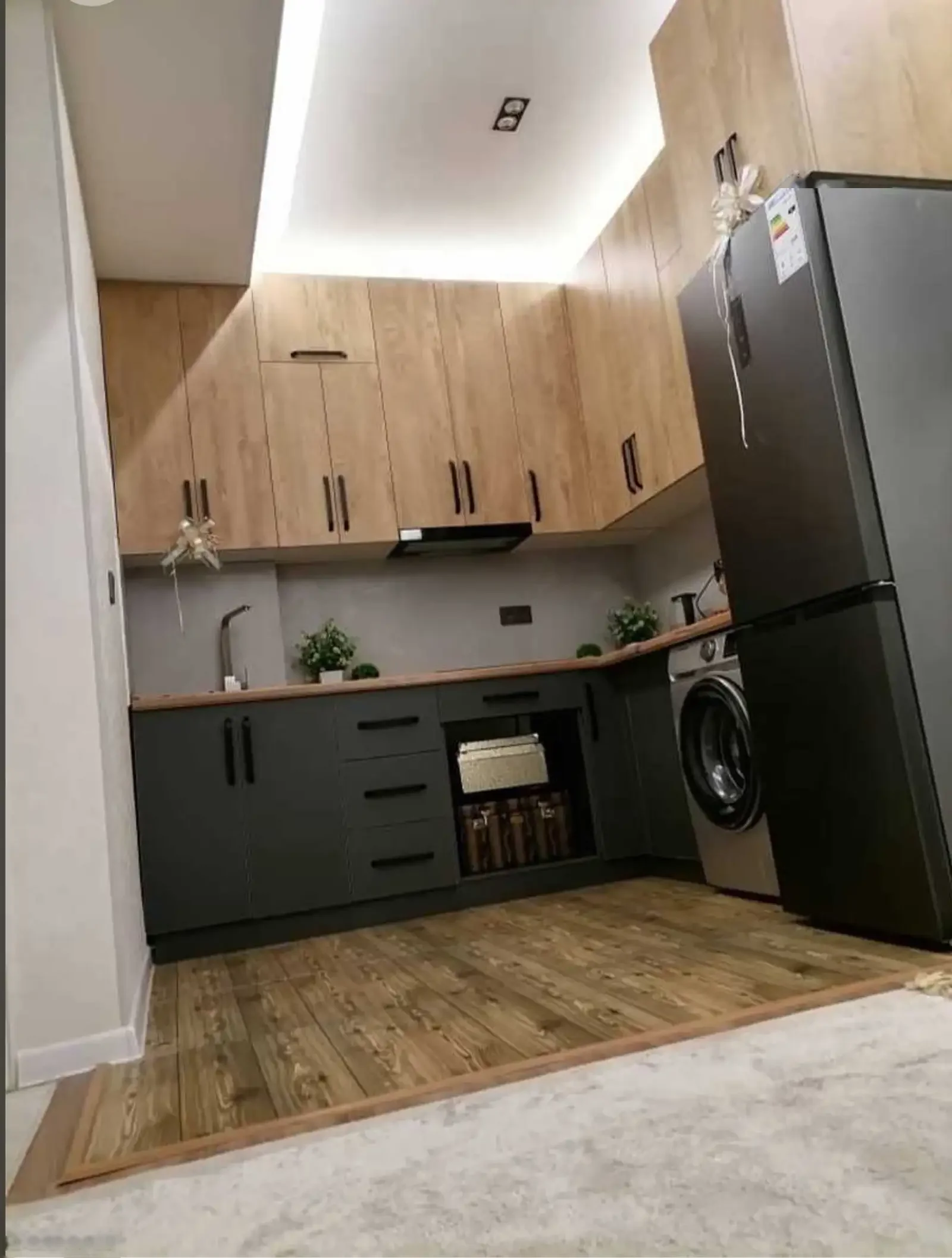 2-комн. квартира, 6 этаж, 60м², 82мкр