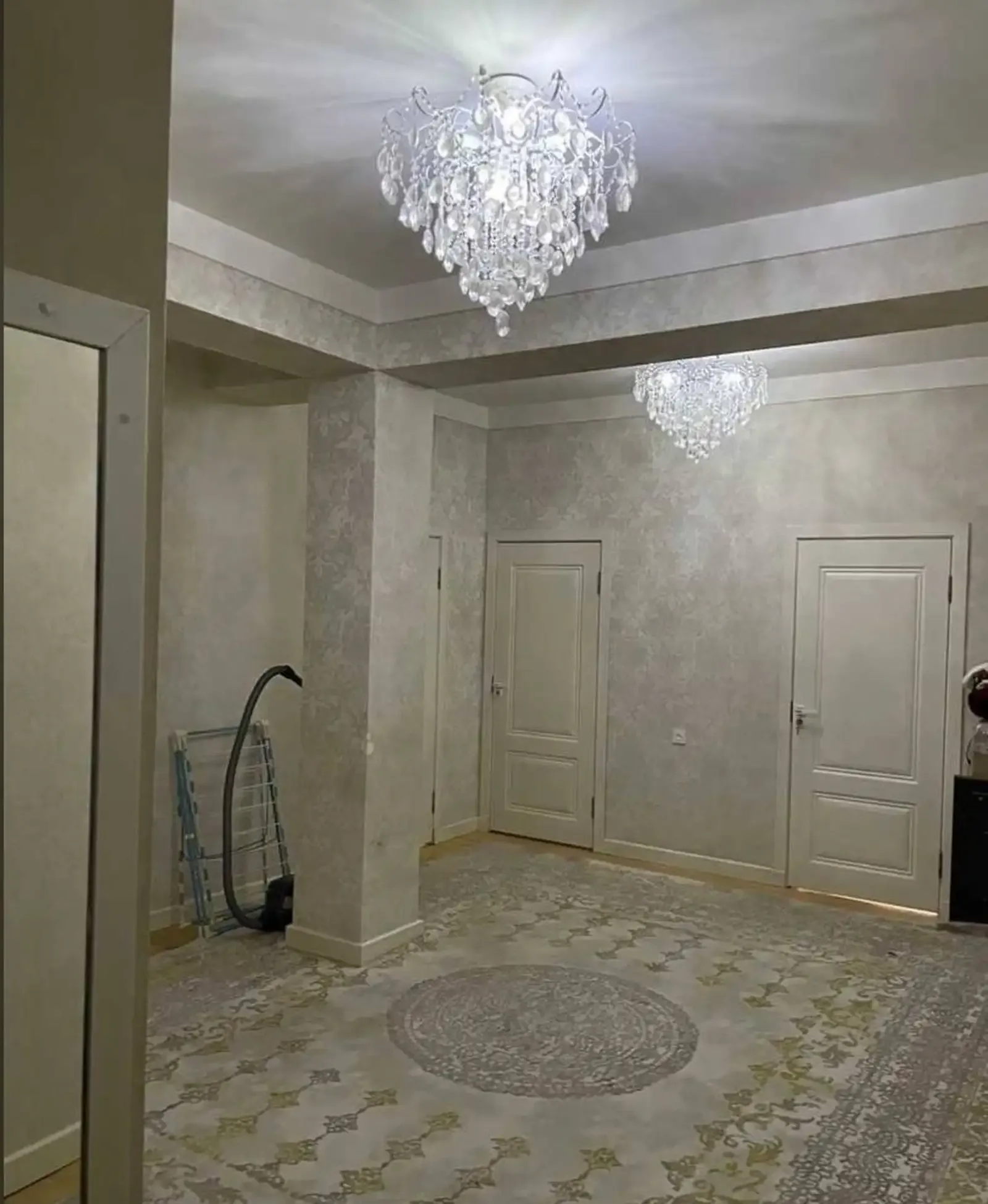 3-комн. квартира, 5 этаж, 107 м², Шохмансур -Садбарг, ул Айни, Вайкики