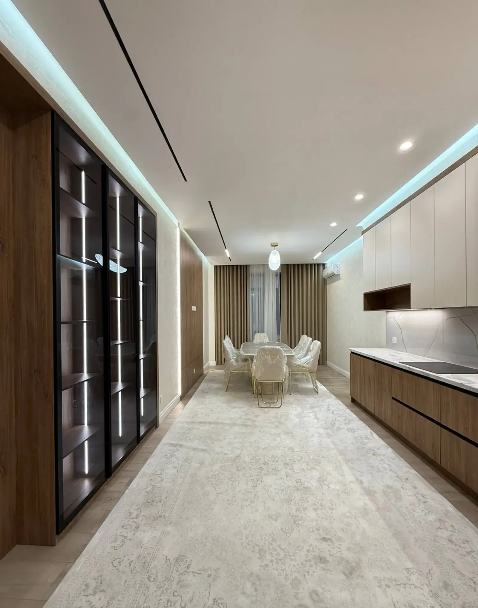 4-комн. квартира, 3 этаж, 215 м², Шохмансур Домпечат Пайкар