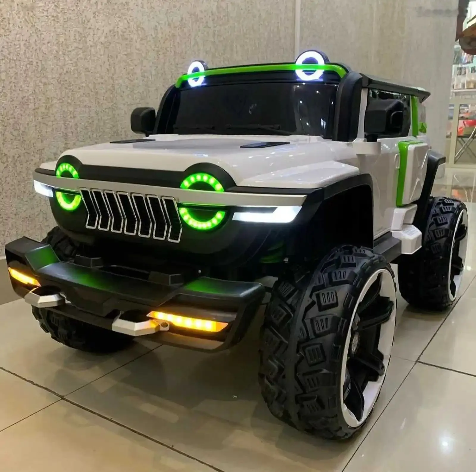 Детский электромобиль