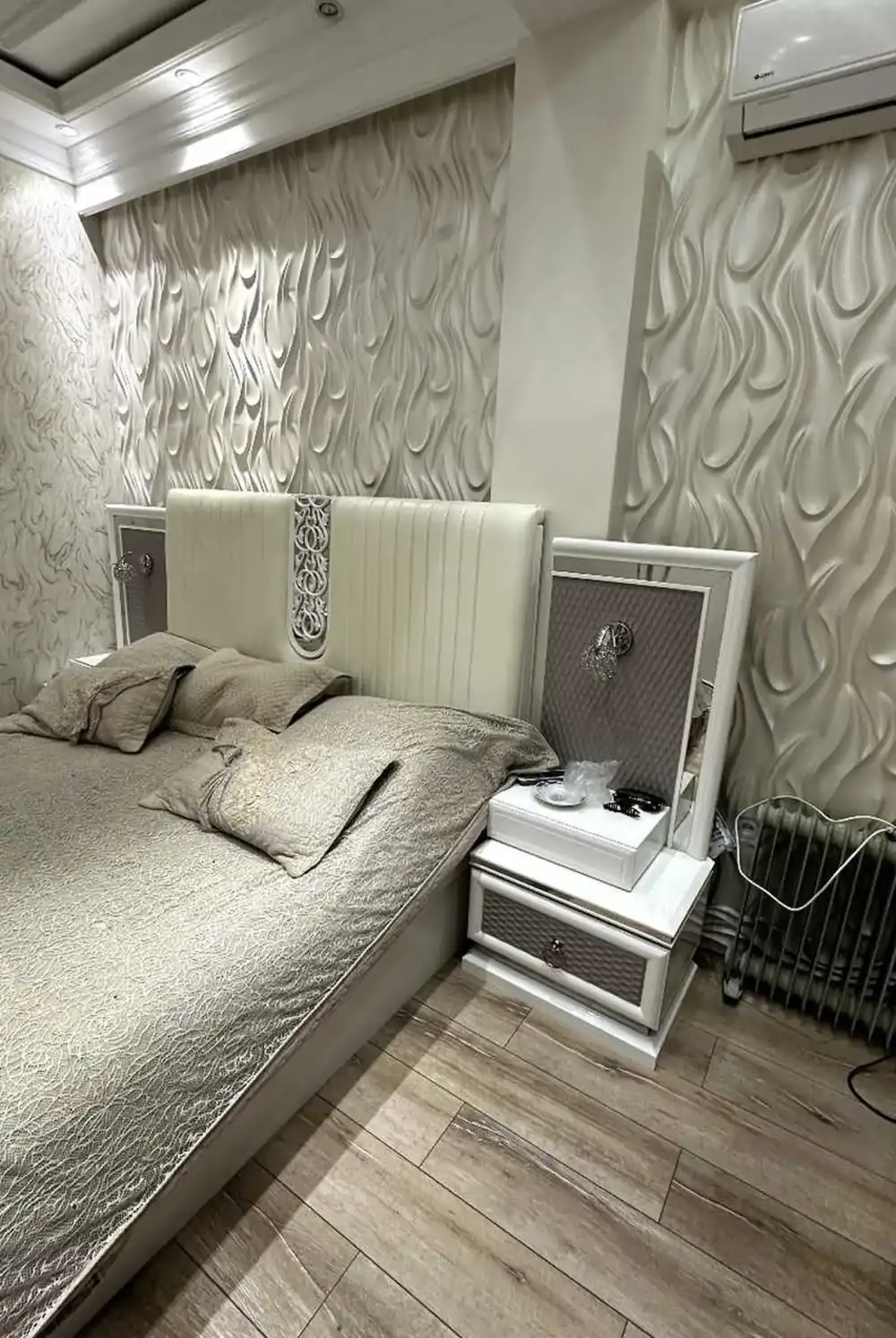 3-комн. квартира, 2 этаж, 135м², Пединститут пушти Гостиница Сафо белый Городок