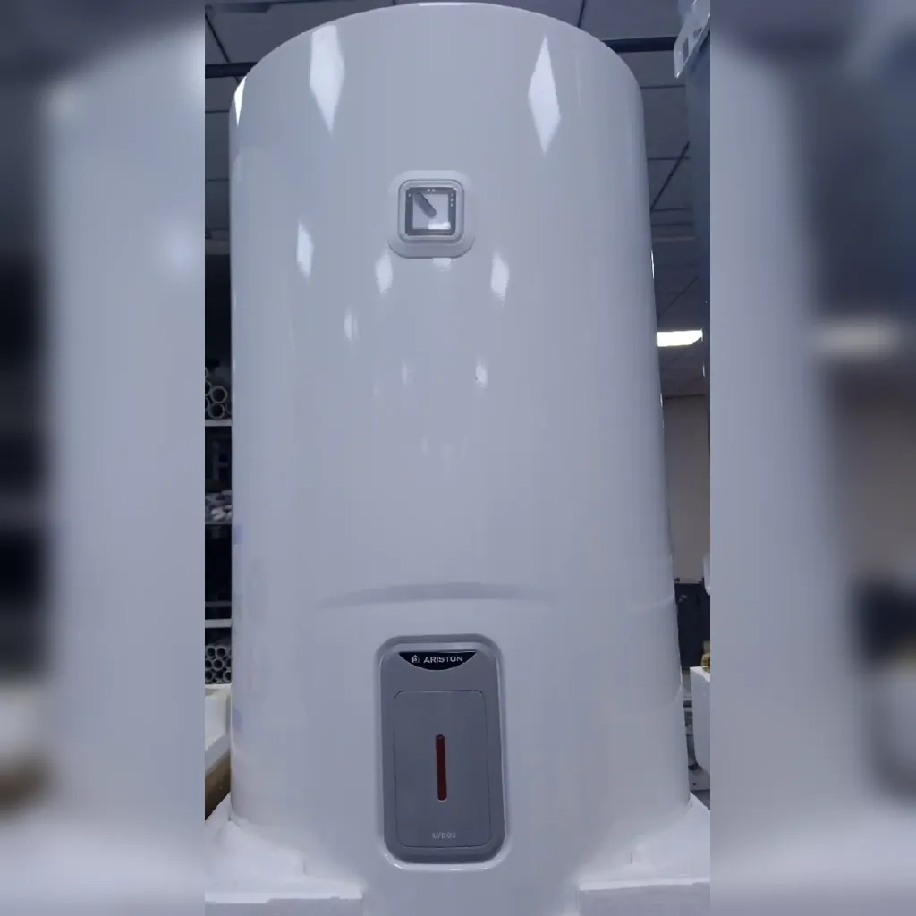 Водонагреватель Ariston 100л