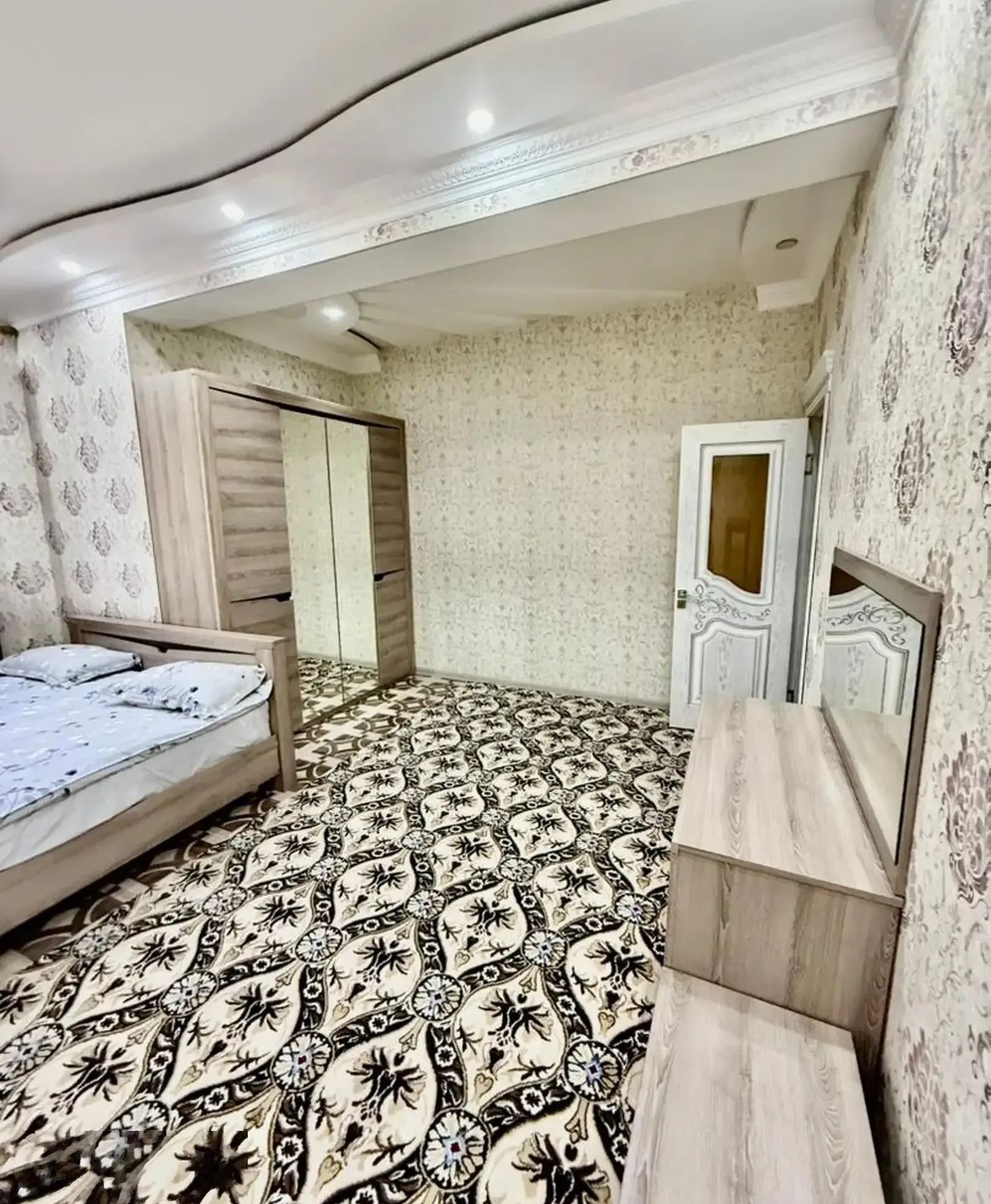 3-комн. квартира, 4 этаж, 130м², Дом печать