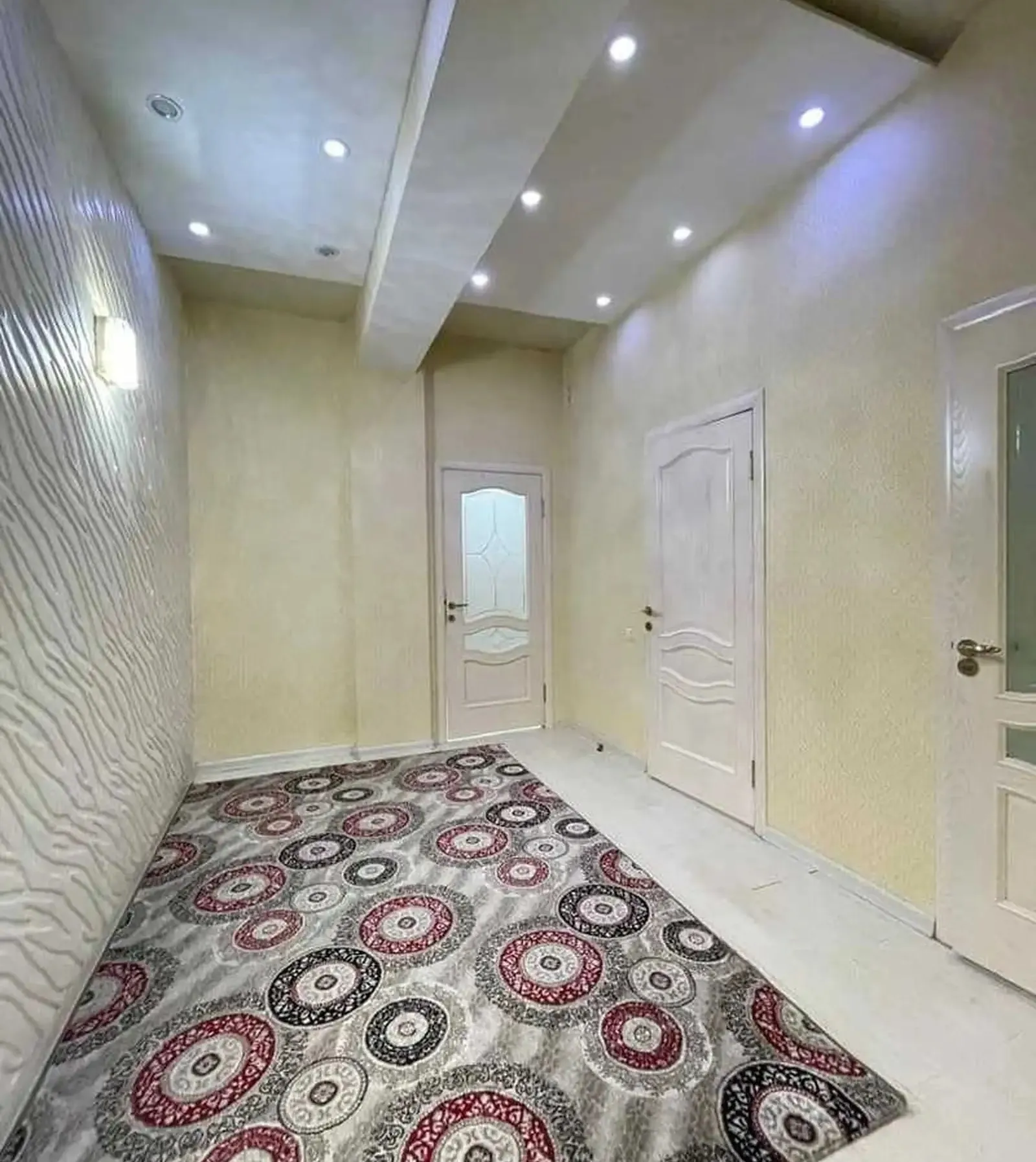 2-комн. квартира, 12 этаж, 80м², И.Сомони