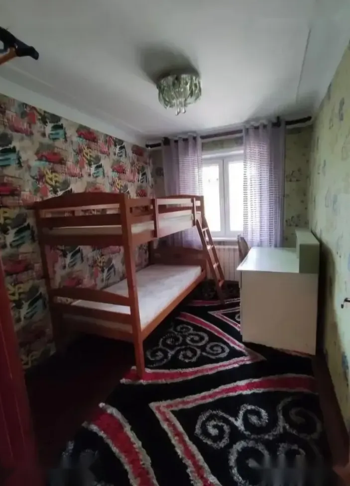 2-комн. квартира, 3 этаж, 70м², Сомони