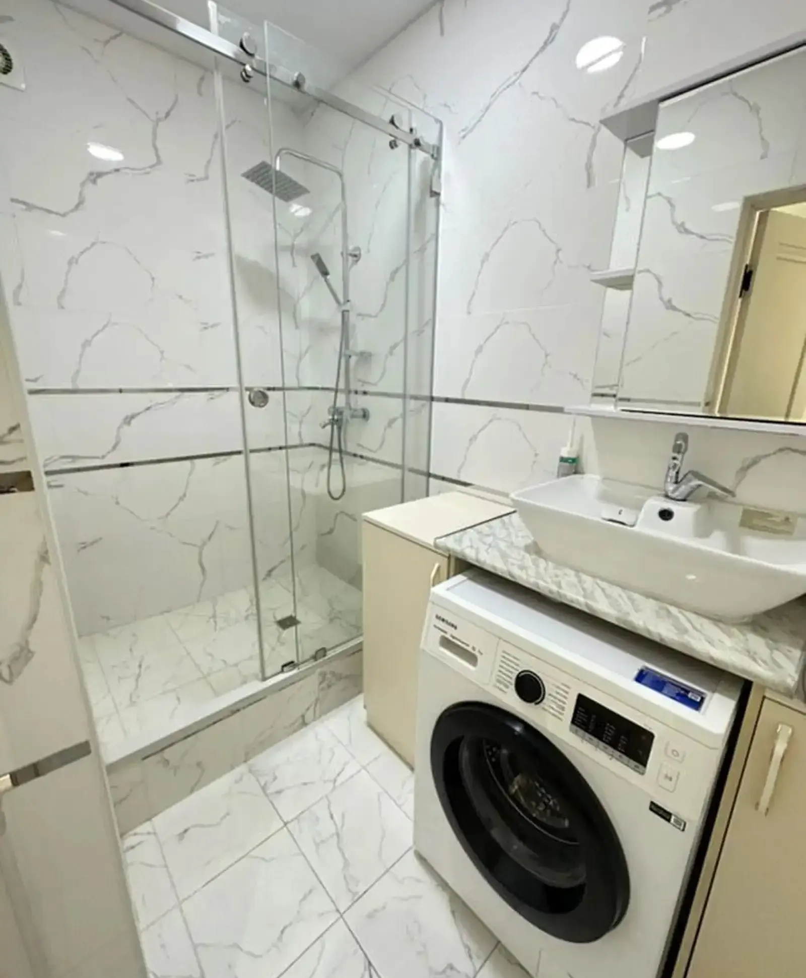 3-комн. квартира, 14 этаж, 110м², 82 мкр