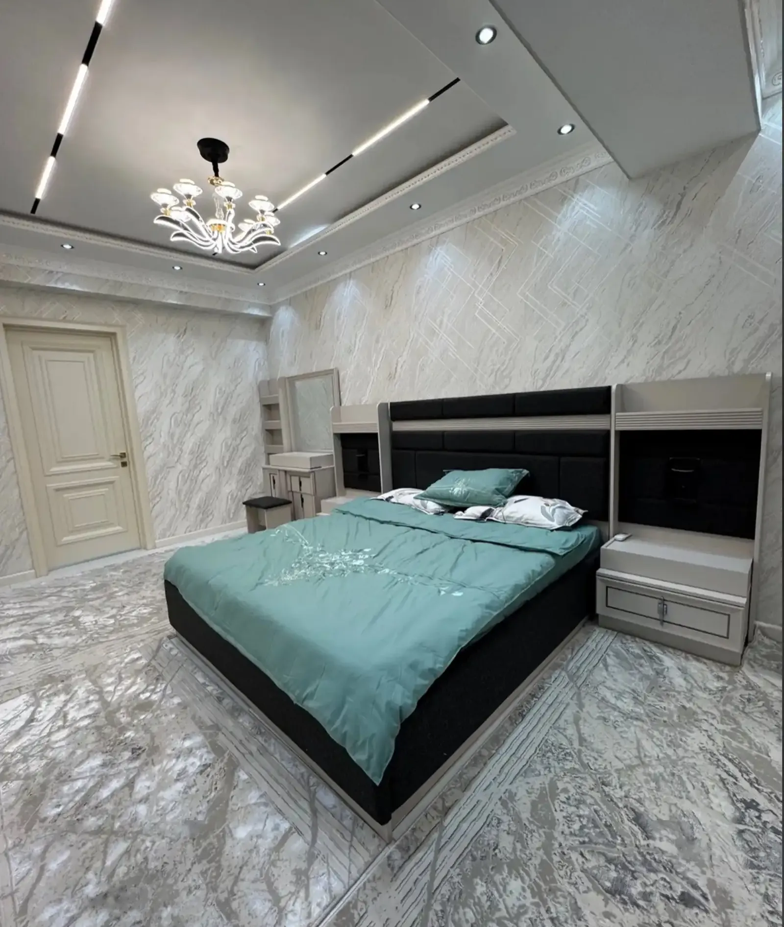 3-комн. квартира, 2 этаж, 125м², Сино