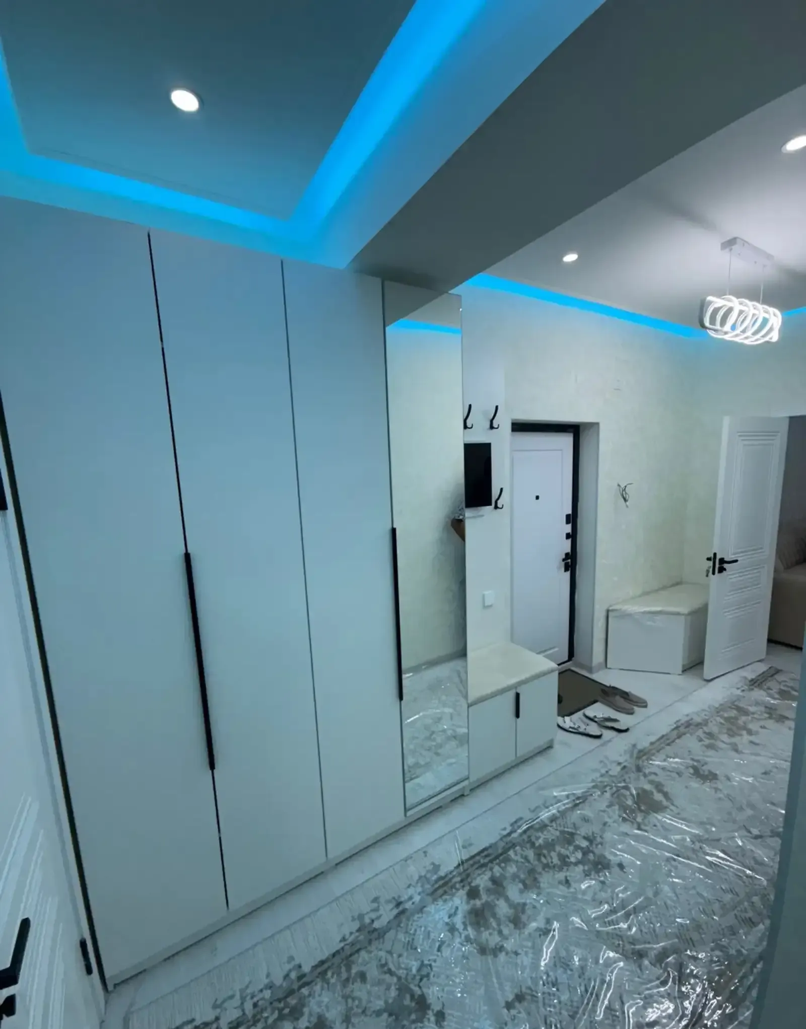 2-комн. квартира, 13 этаж, 84м², спартак театр лухтак