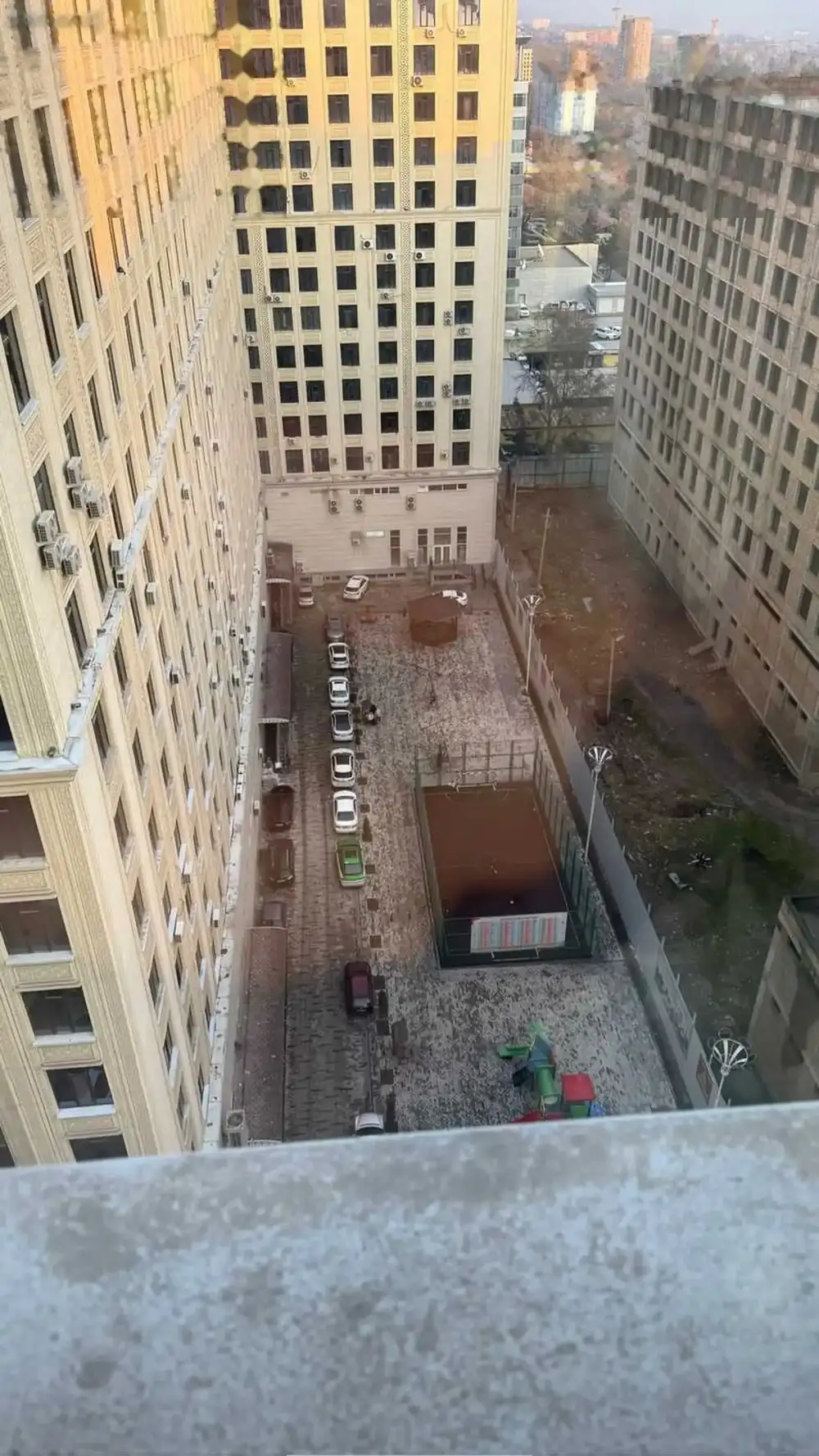 3-комн. квартира, 14 этаж, 115м², Шохмансур