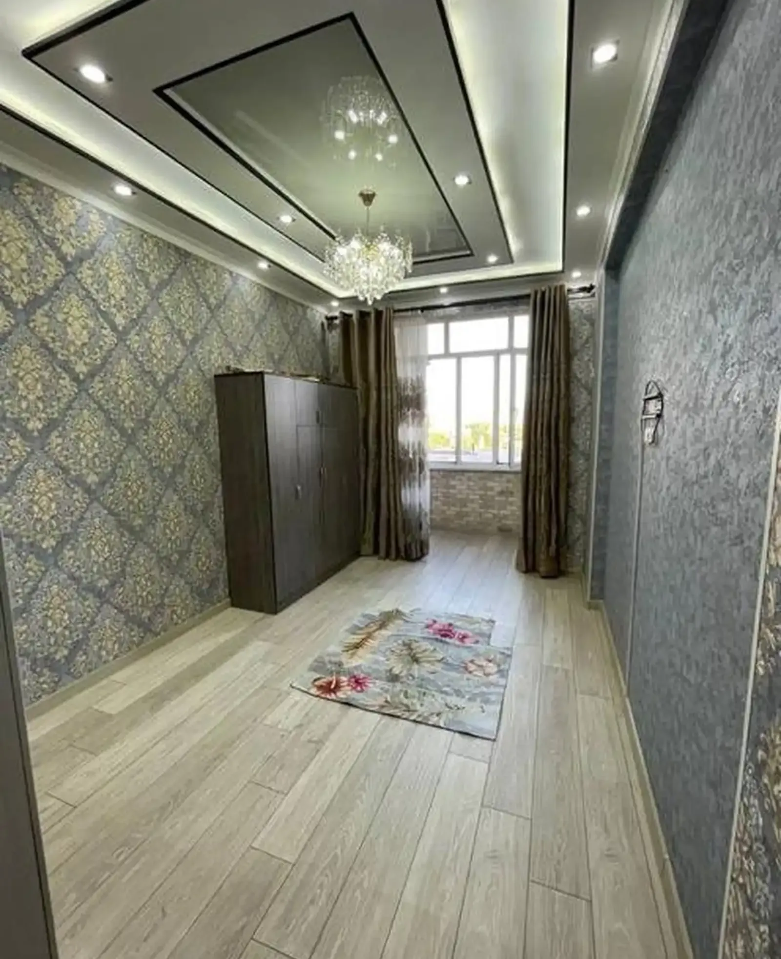 3-комн. квартира, 5 этаж, 90м², Фирдавси