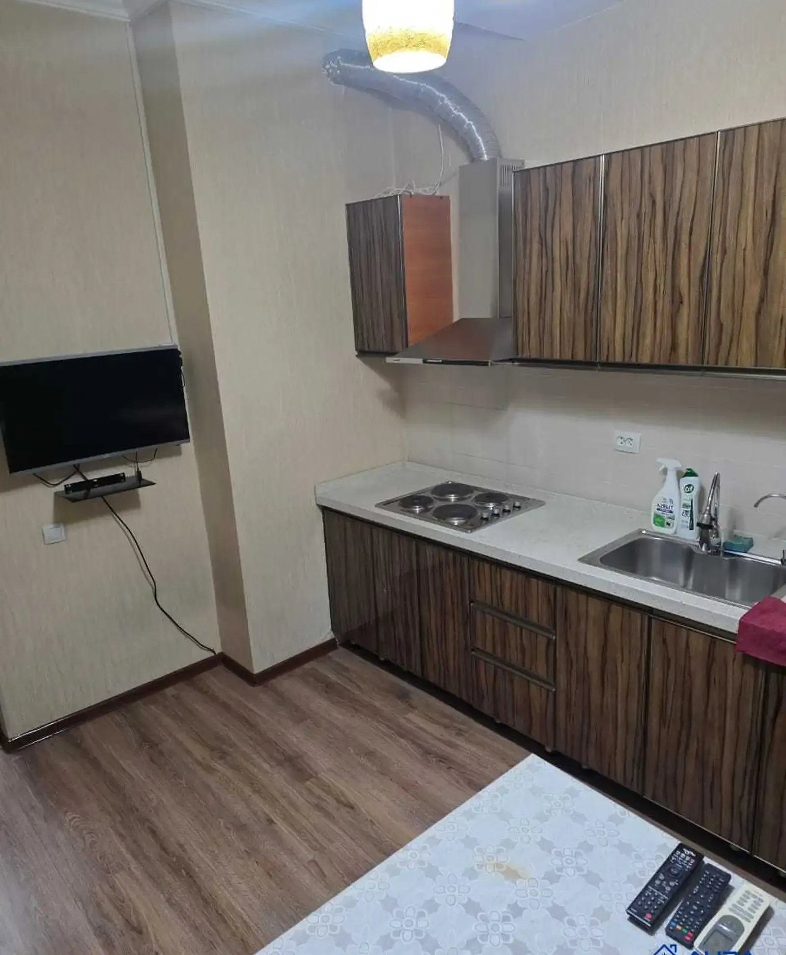 2-комн. квартира, 2 этаж, 76 м², Сино