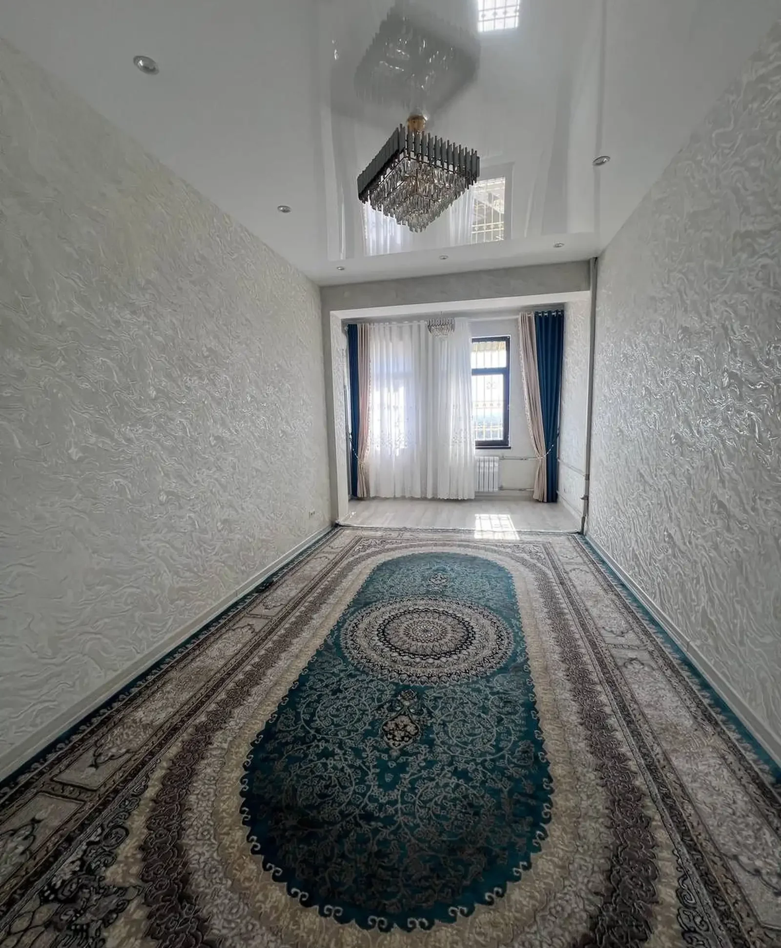 2-комн. квартира, 13 этаж, 75 м², Фирдавси