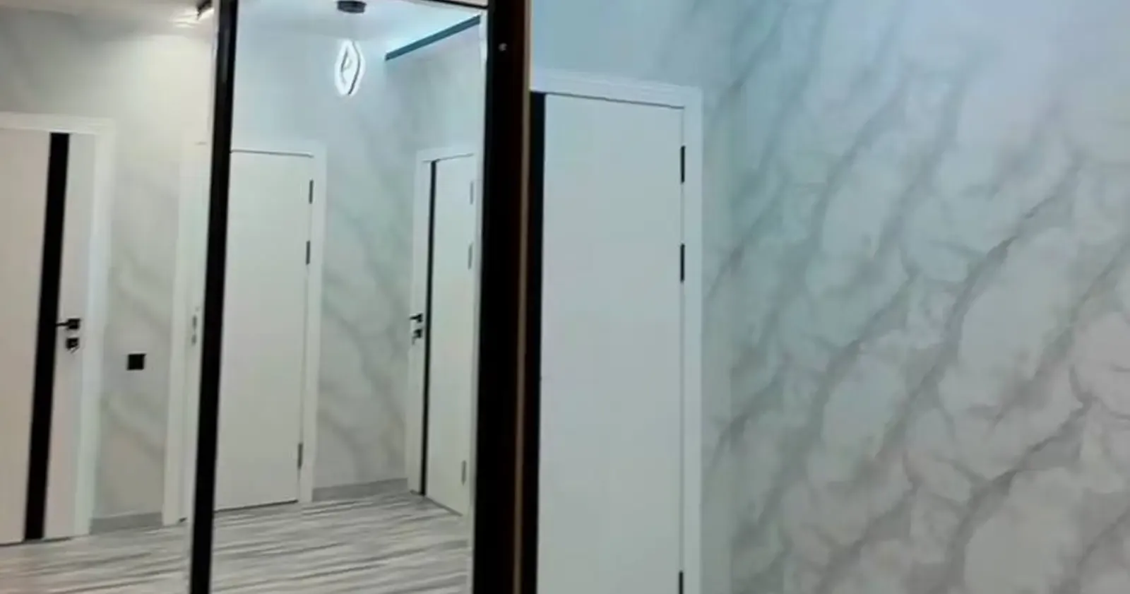 2-комн. квартира, 14 этаж, 76 м², 82 мкр, Ситимол