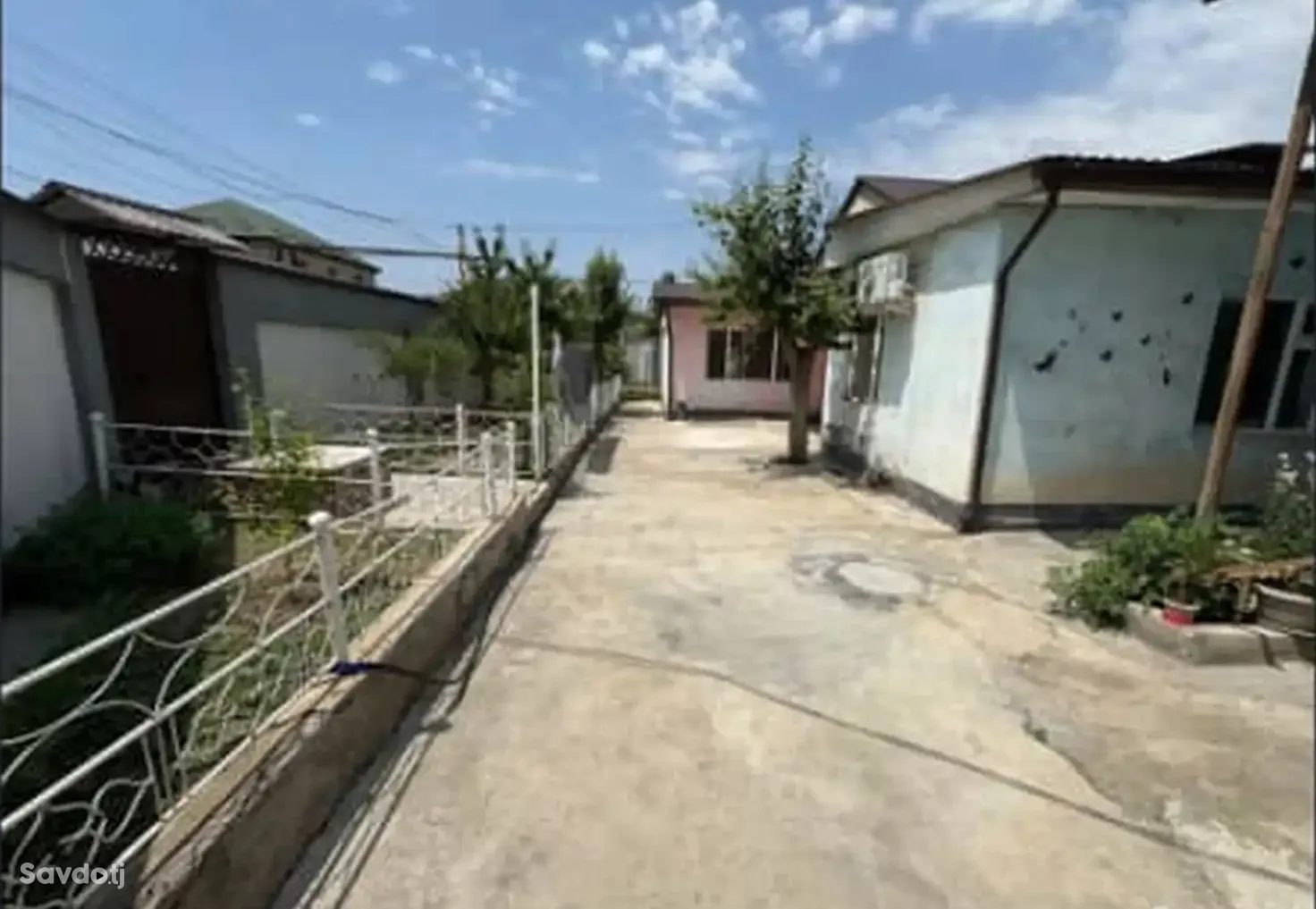 1-этажный, 5 комнатный дом, 650 м², Сомони