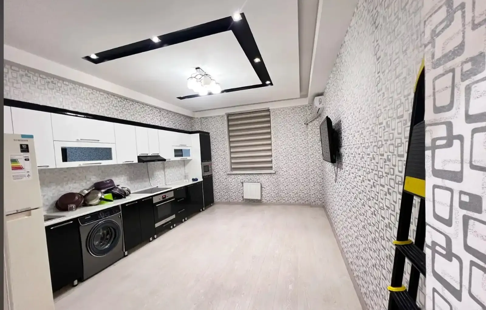 3-комн. квартира, 9 этаж, 150м², сино