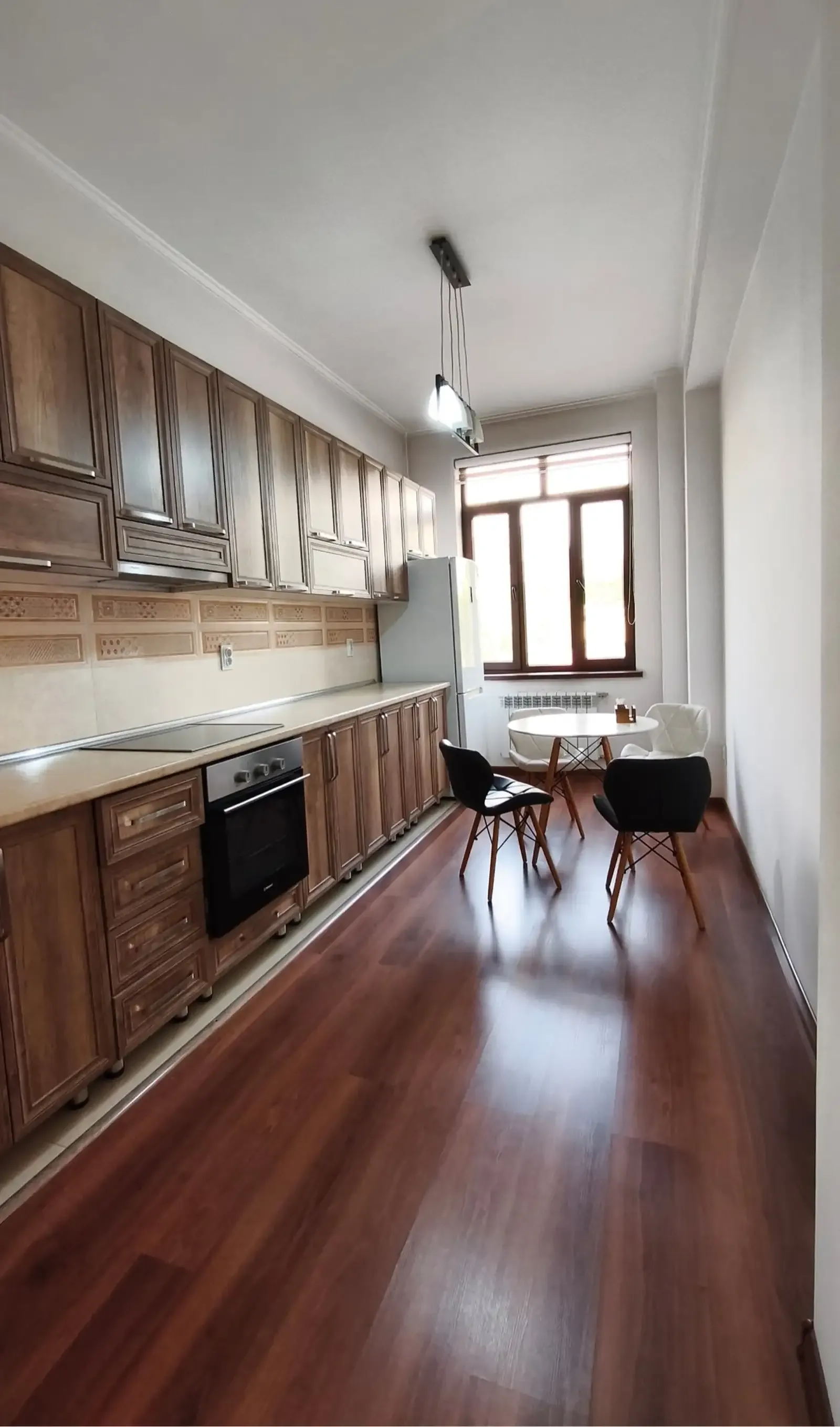 3-комн. квартира, 3 этаж, 101 м², ресторан IL Patio