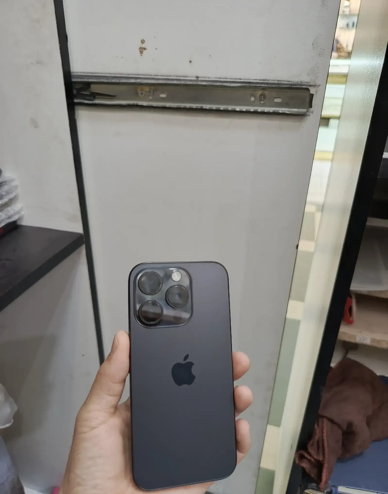 Apple Iphone 15 Pro 256 gb — фото 2