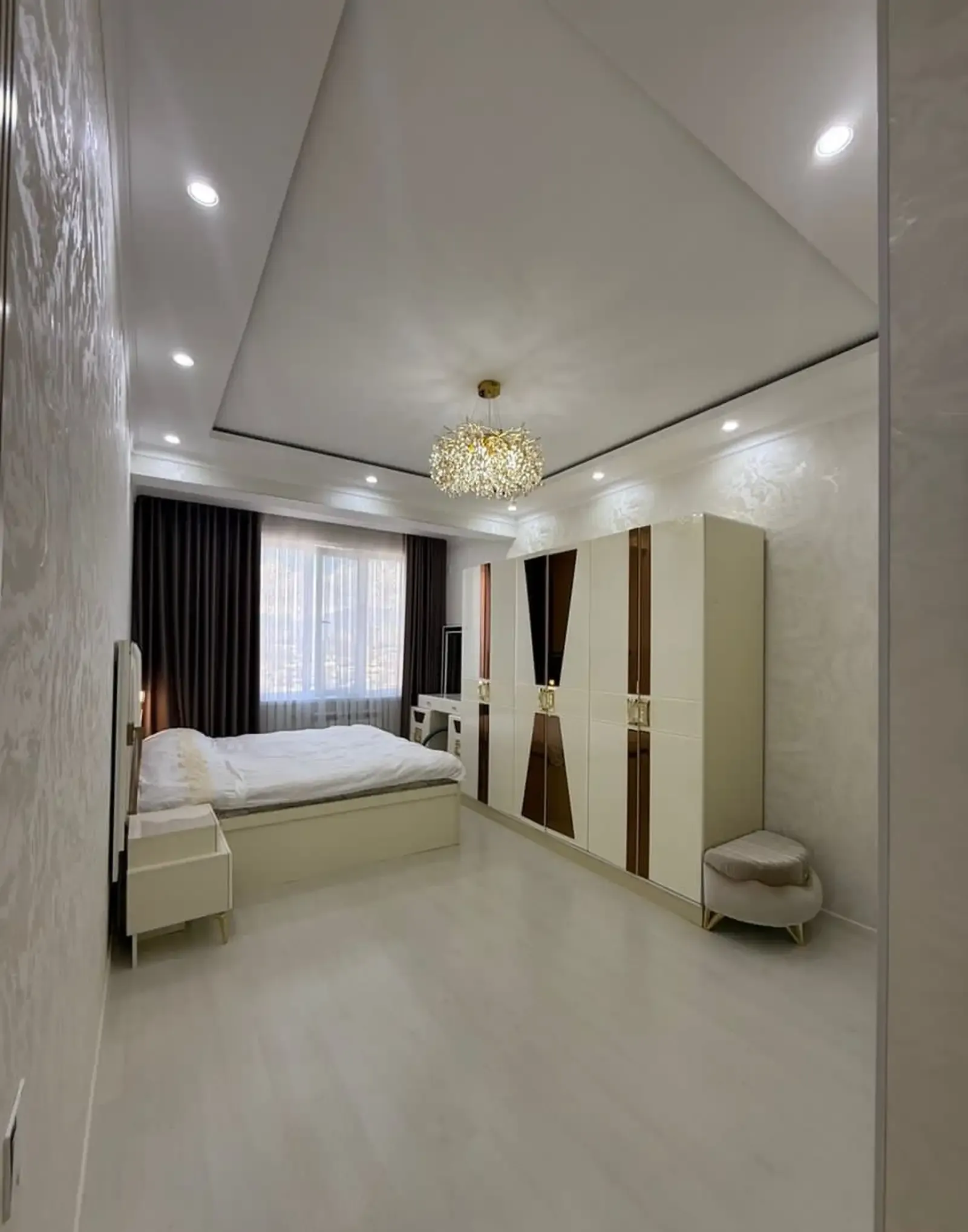 2-комн. квартира, 11 этаж, 64 м², Шохмансур Хитой Бозор