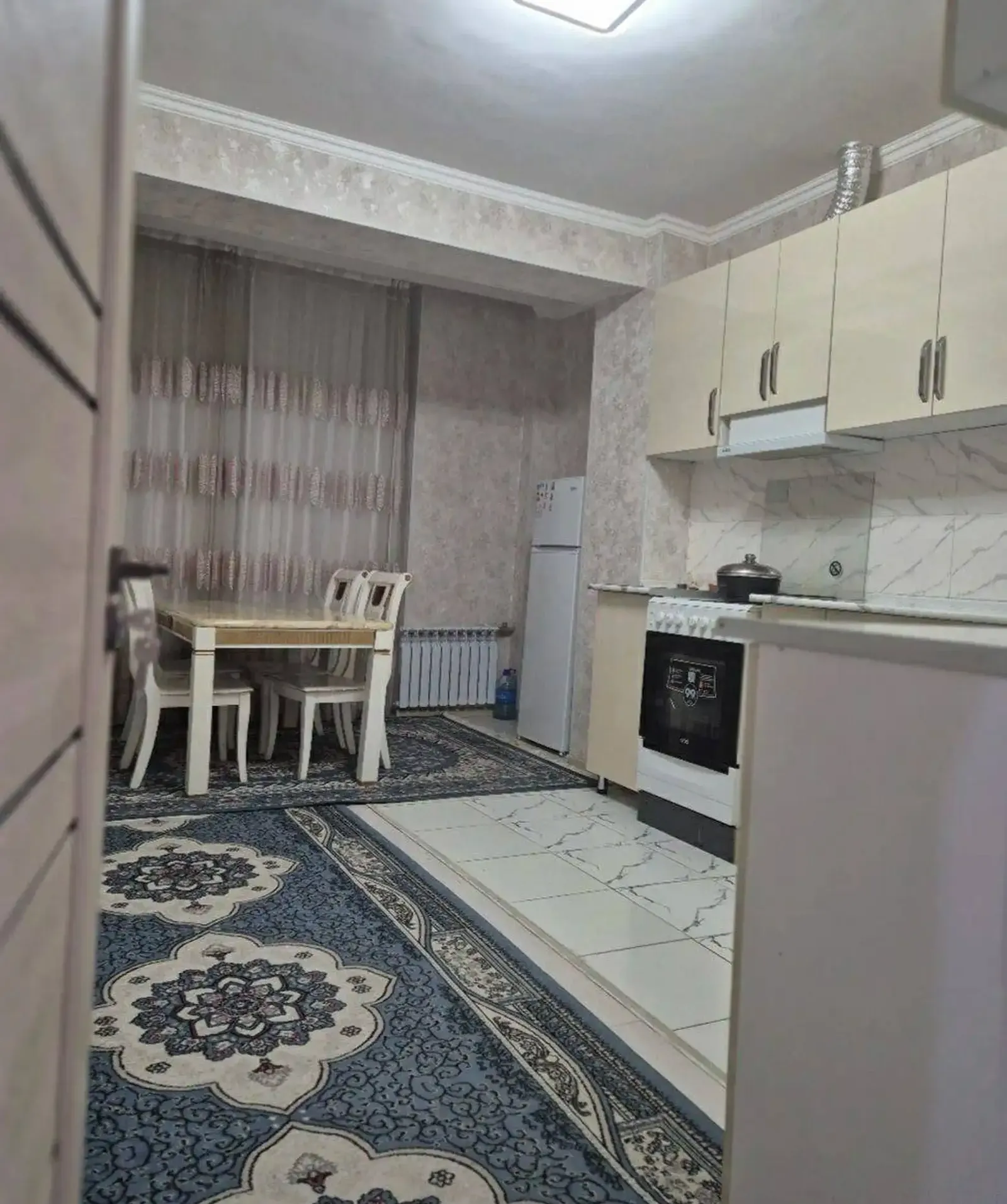 3-комн. квартира, 15 этаж, 93 м², Шохмансур