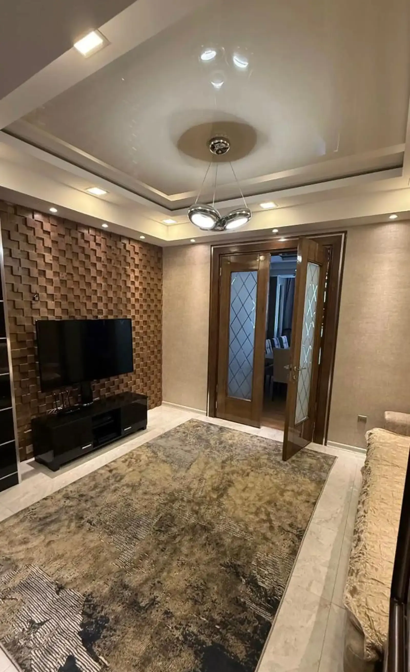 4-комн. квартира, 5 этаж, 200м², Сомони