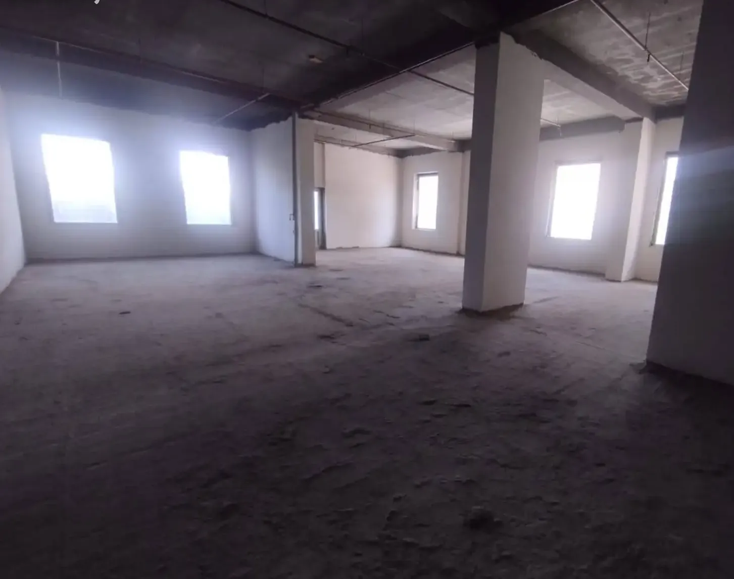 Помещение под магазин / салон, 700м², Сино