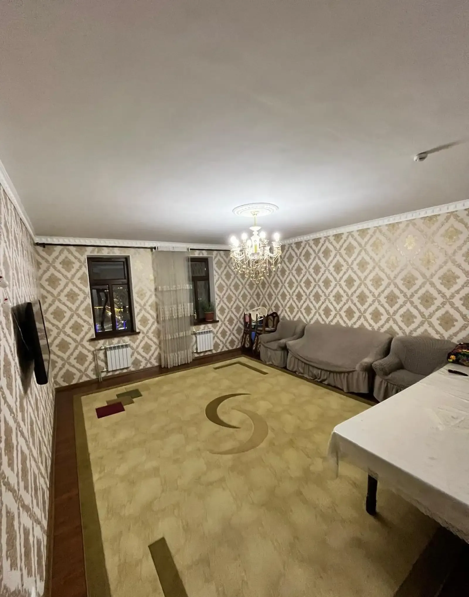 3-к квартира, 3 этаж, 120 м², И. Сомони (Медгородок)