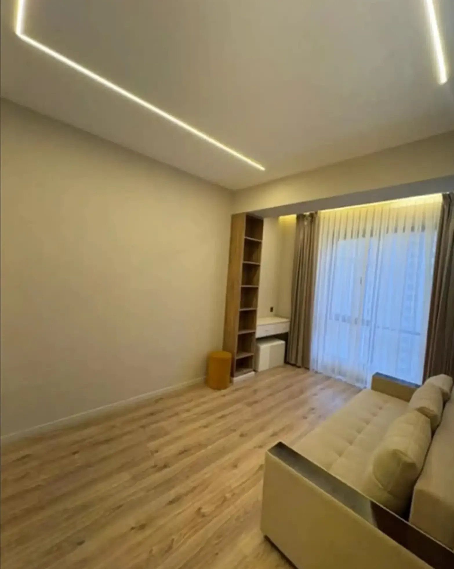 2-комн. квартира, 11 этаж, 75м², Шохмансур