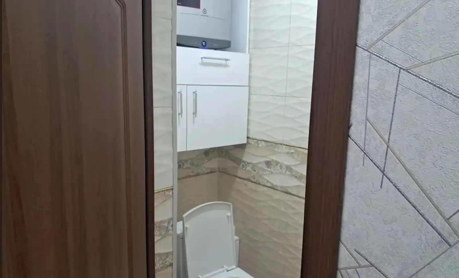 2-комн. квартира, 4 этаж, 75м², сино