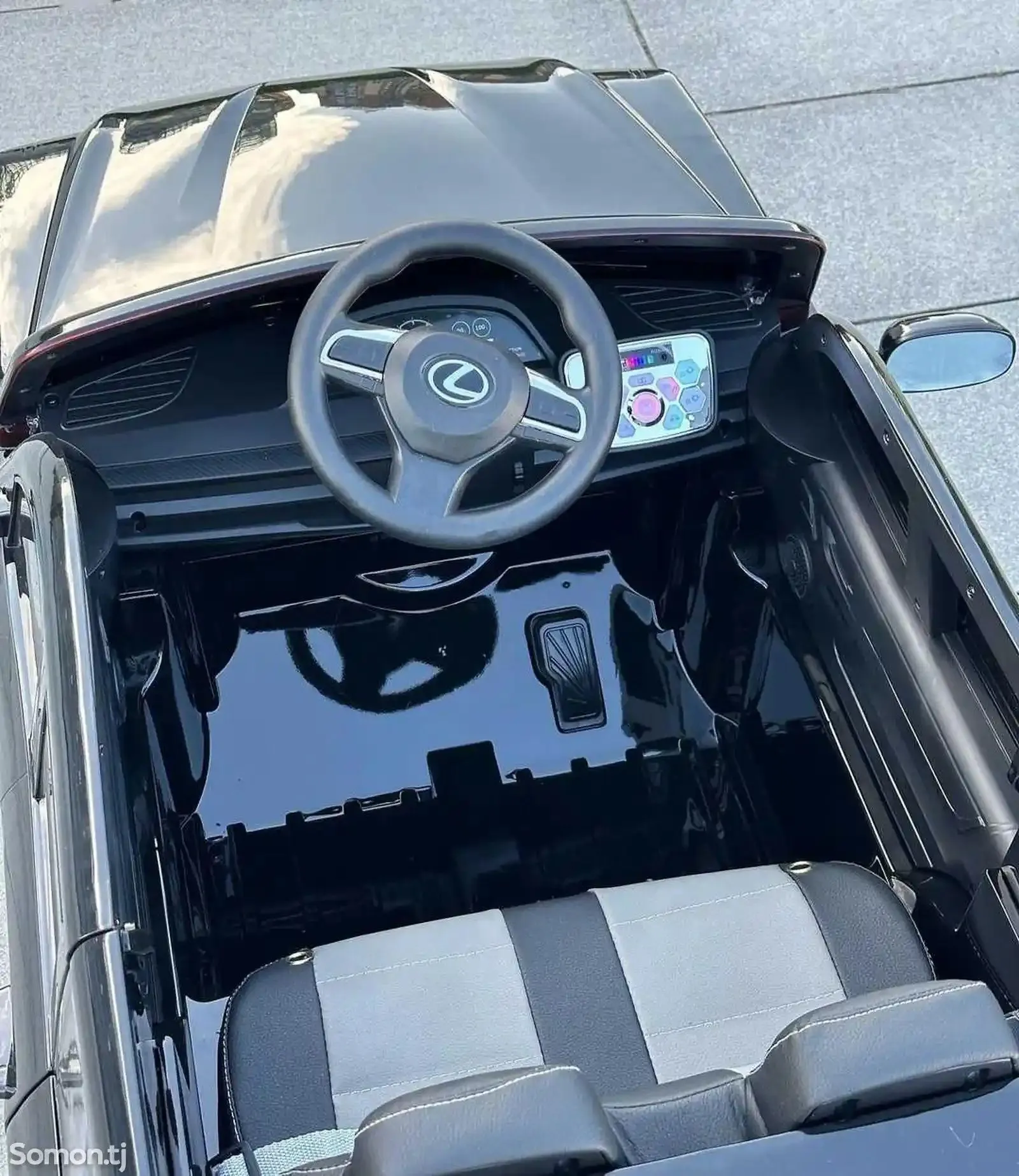 Детский электромобиль