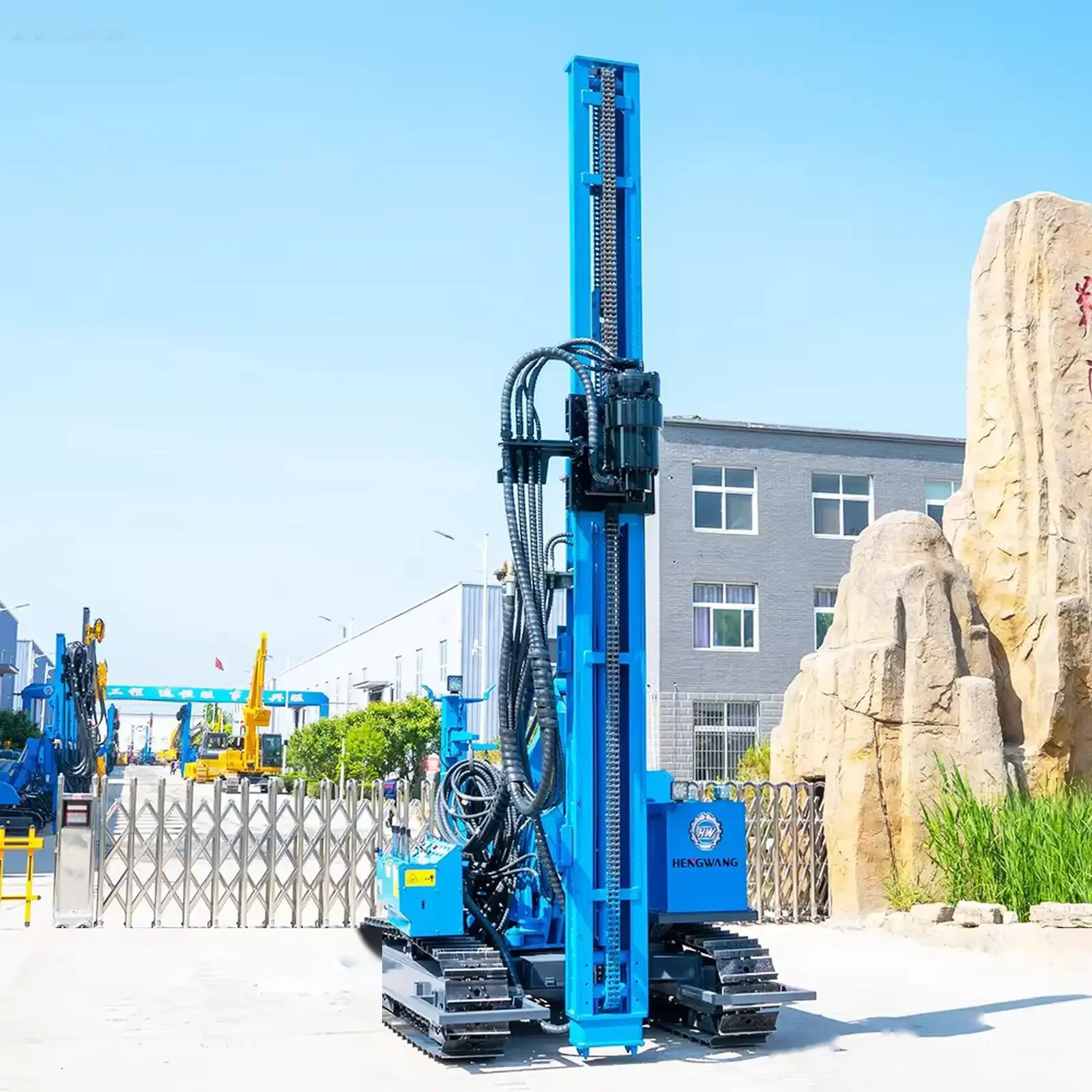 Машинаи ҳамрории сояфарории офтобӣ Solar Pile Driver
