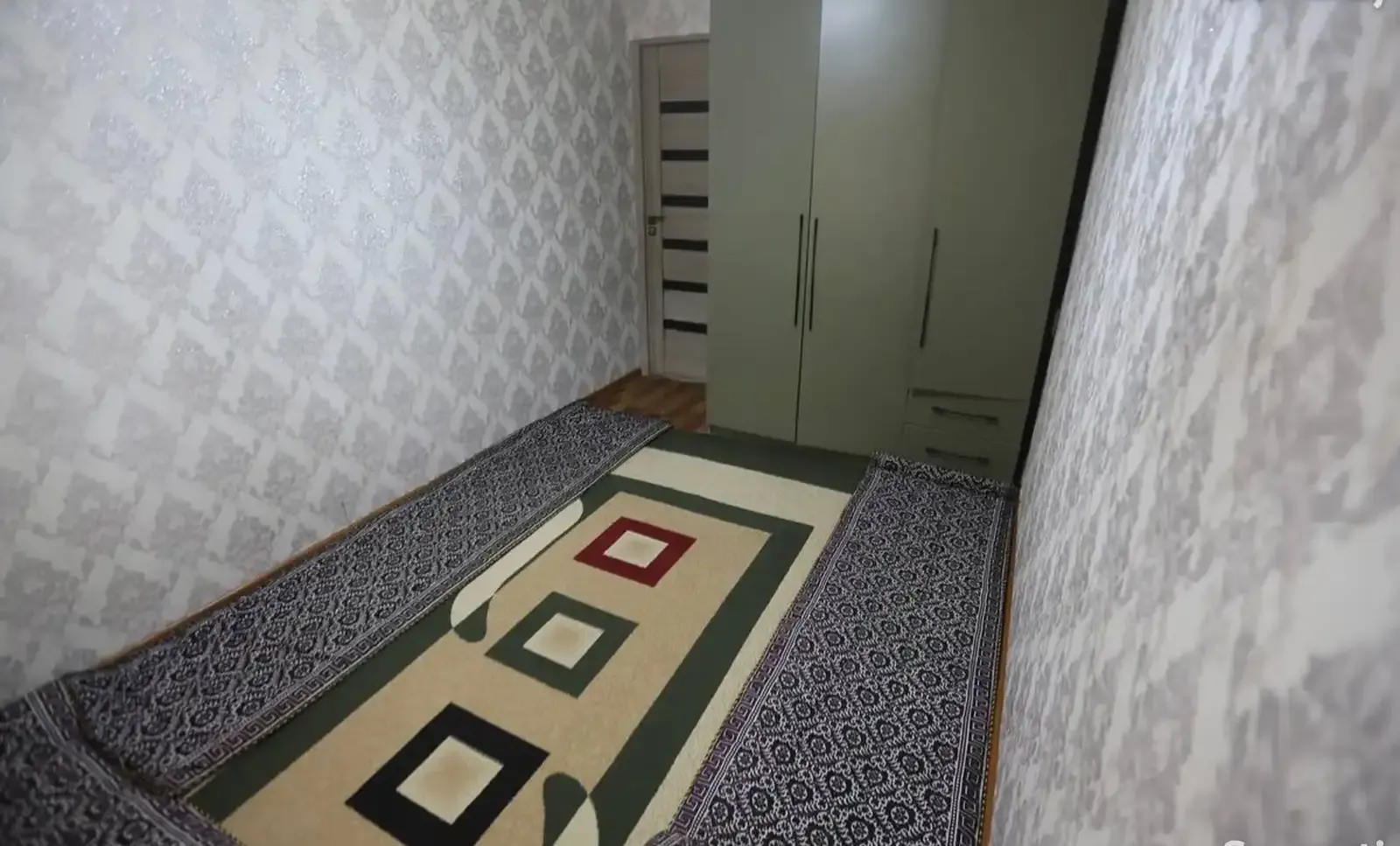 2-к квартира, 1 этаж, 45 м², Фирдавси