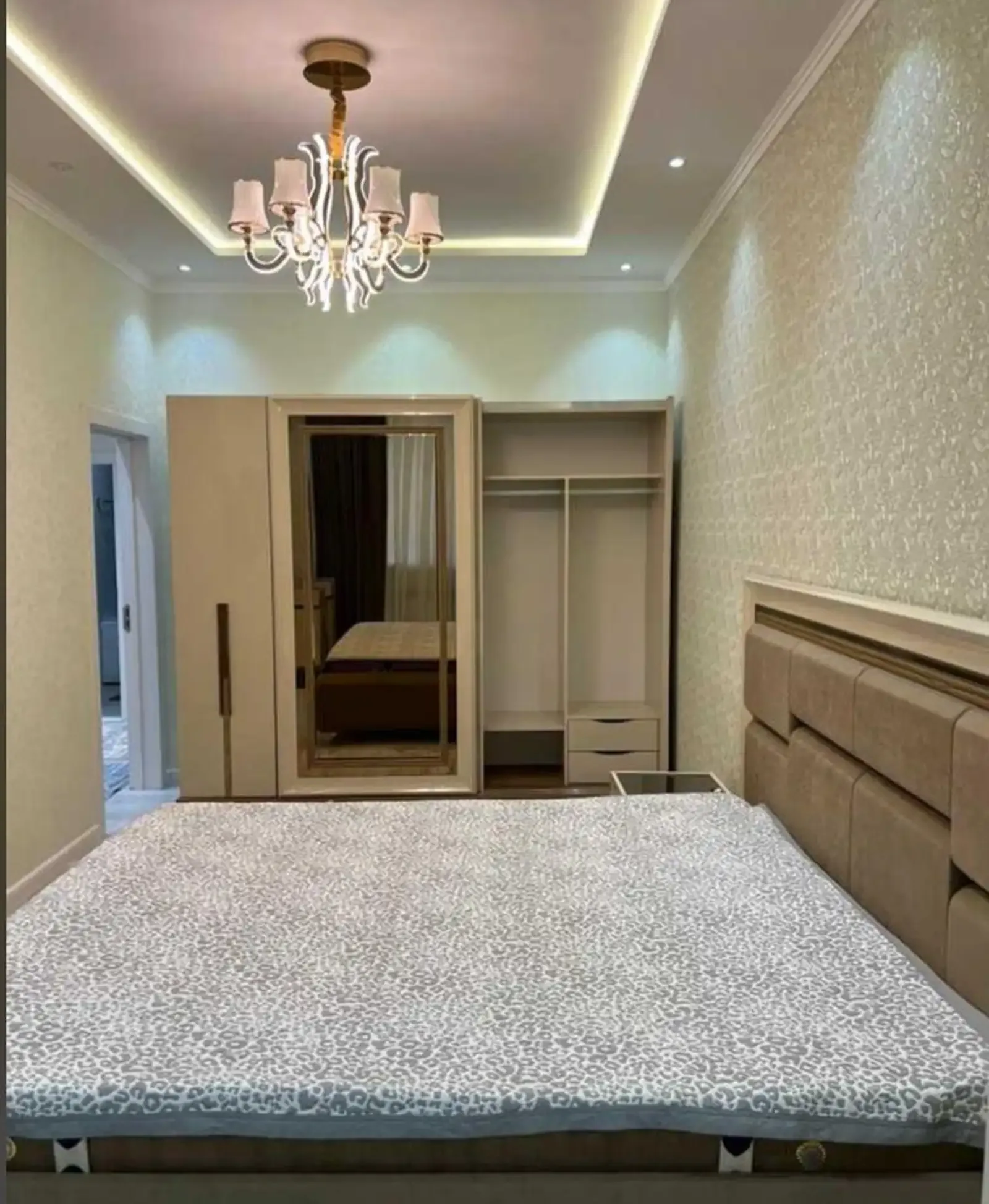 4-комн. квартира, 4 этаж, 120м², Сомони