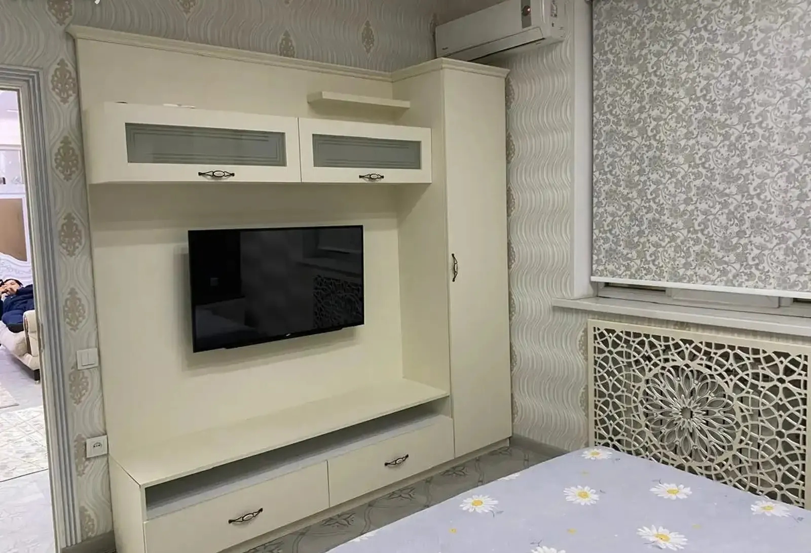 2-комн. квартира, 4 этаж, 70м², ОВИР ПУШТИ ПАРЛАМЕНТ