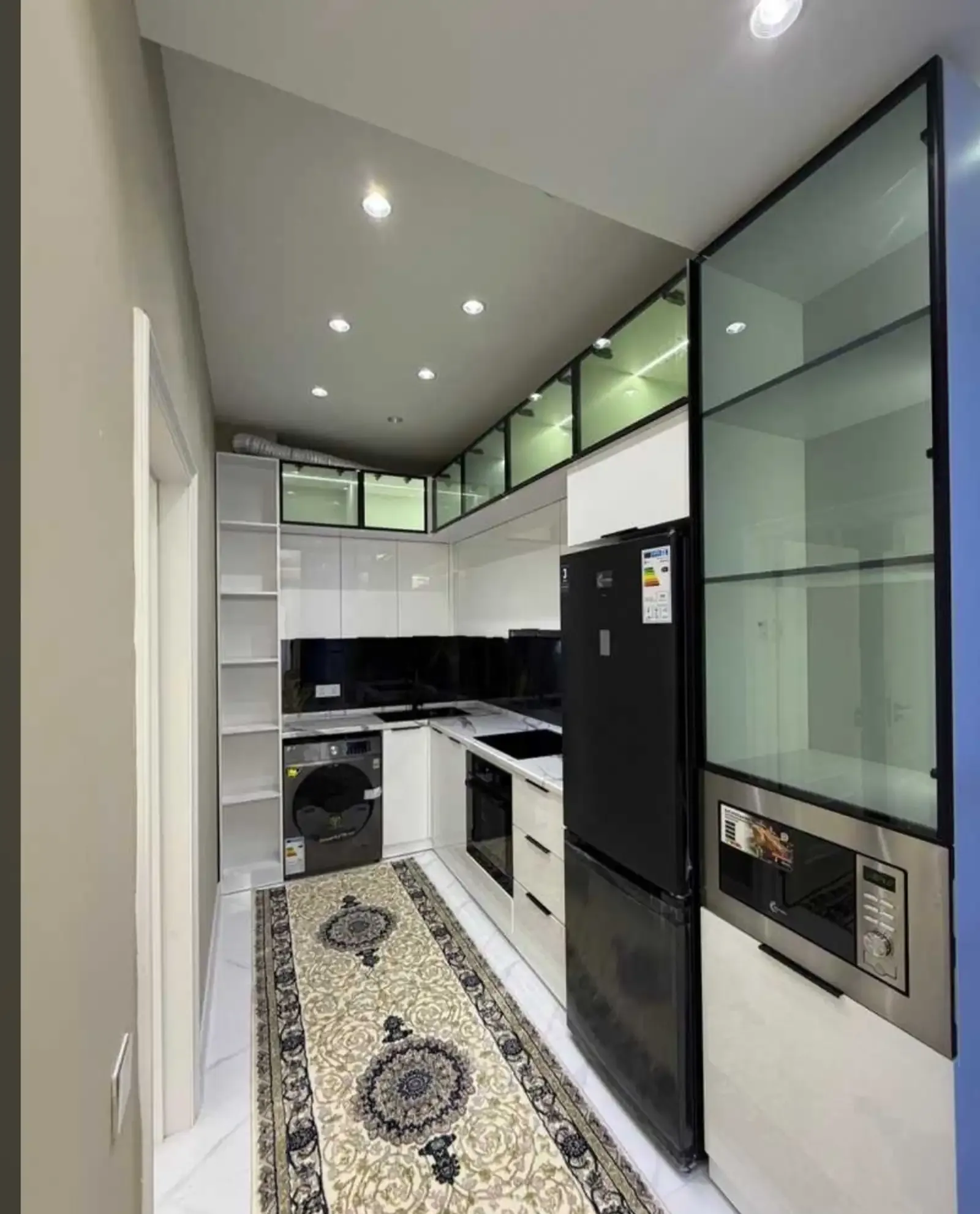 2-комн. квартира, 12 этаж, 68м², сино