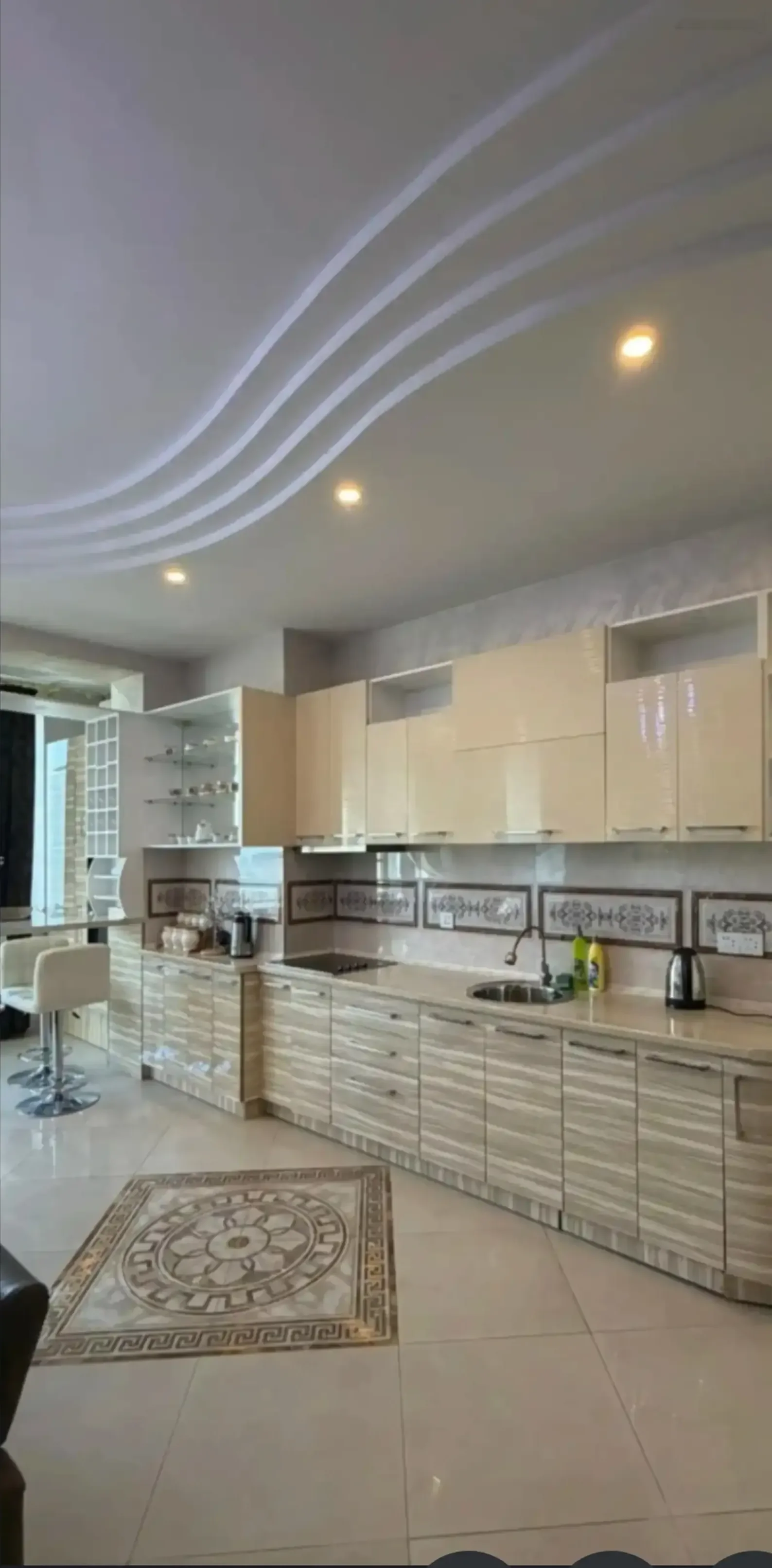 3-комн. квартира, 8 этаж, 110м², ОВИР, Парк Алишер Навои