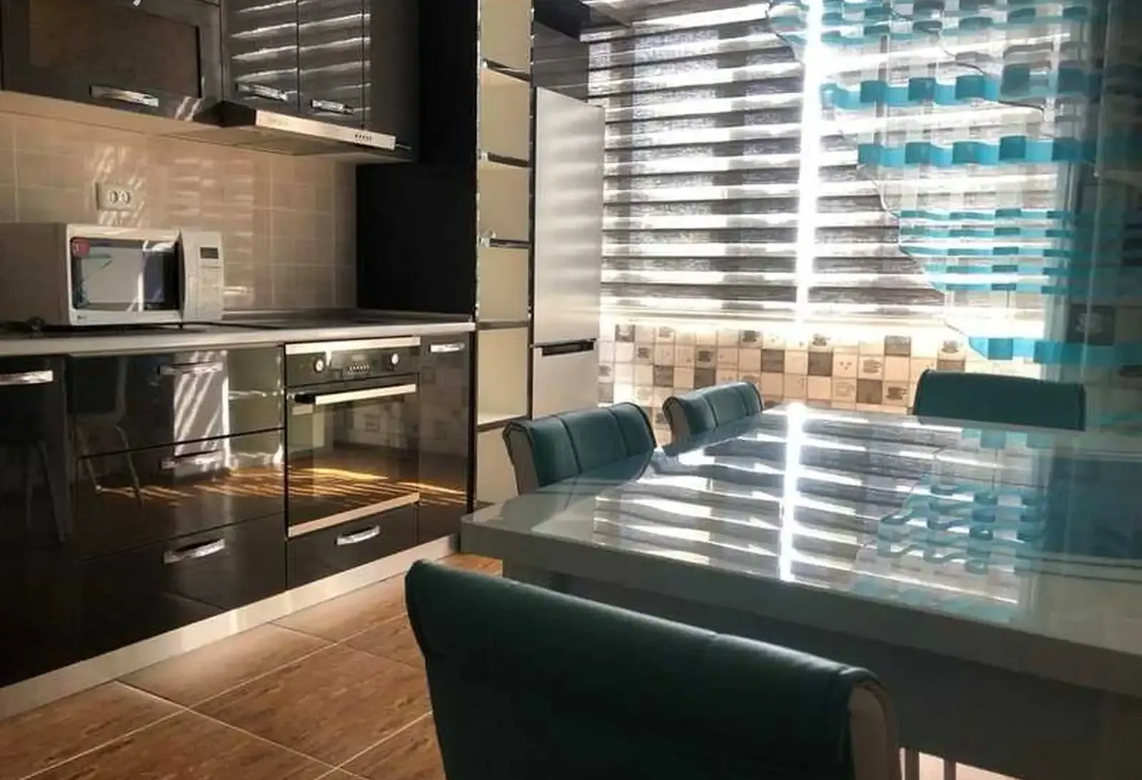 2-комн. квартира, 7 этаж, 75м², Сино