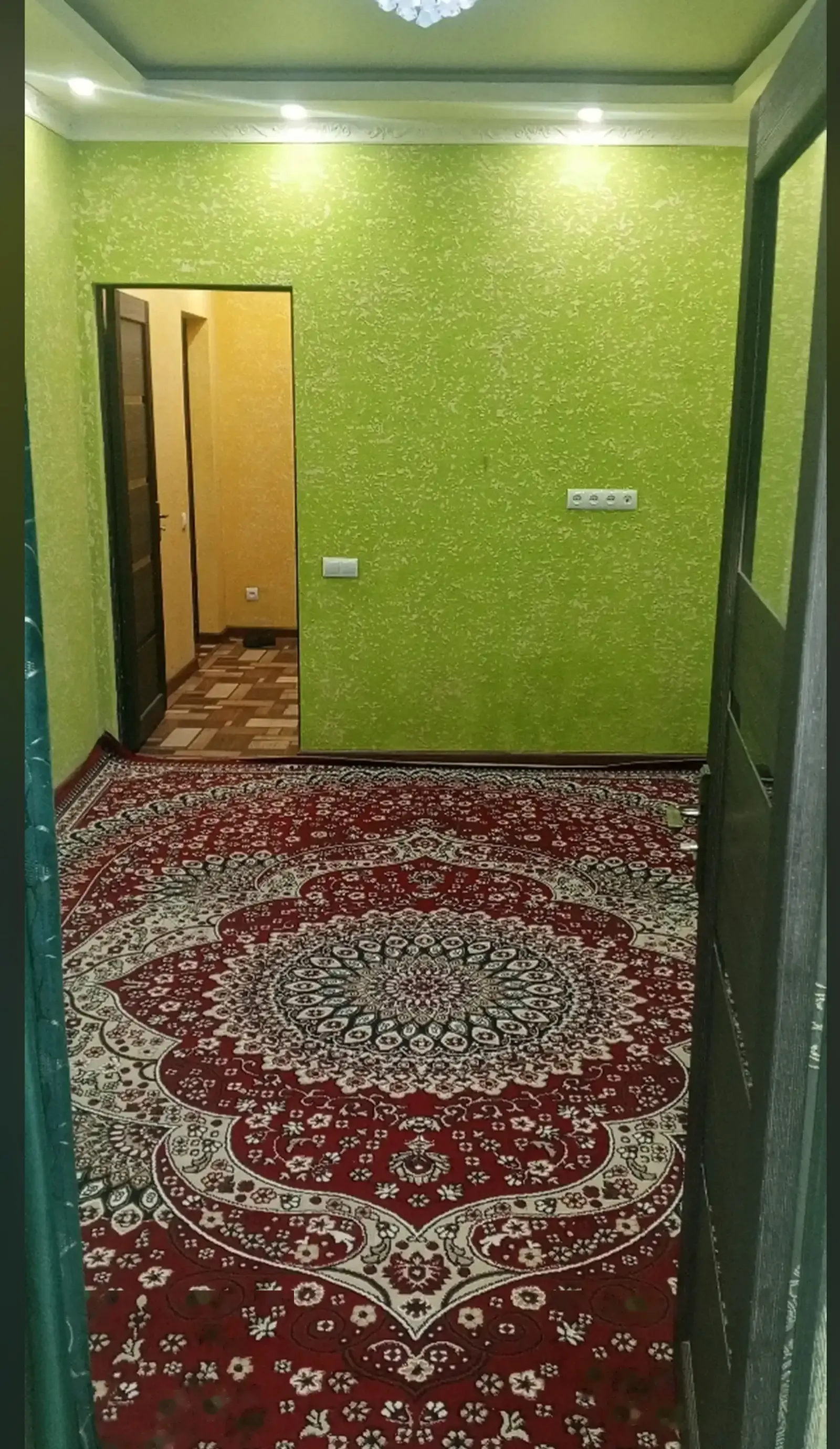 2-комн. квартира, 5 этаж, 57м², Сино
