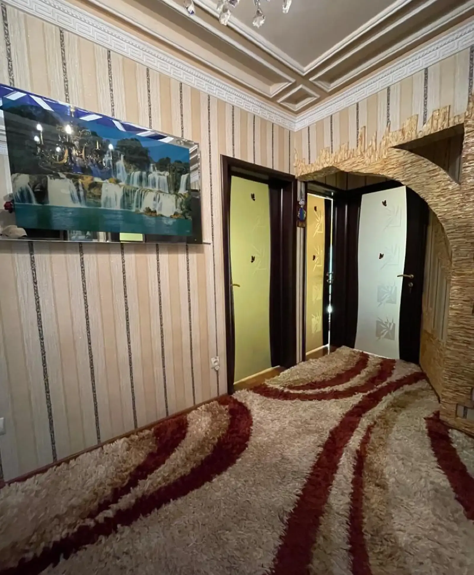 3-комн. квартира, 3 этаж, 73 м², Цирк, Профсоюз