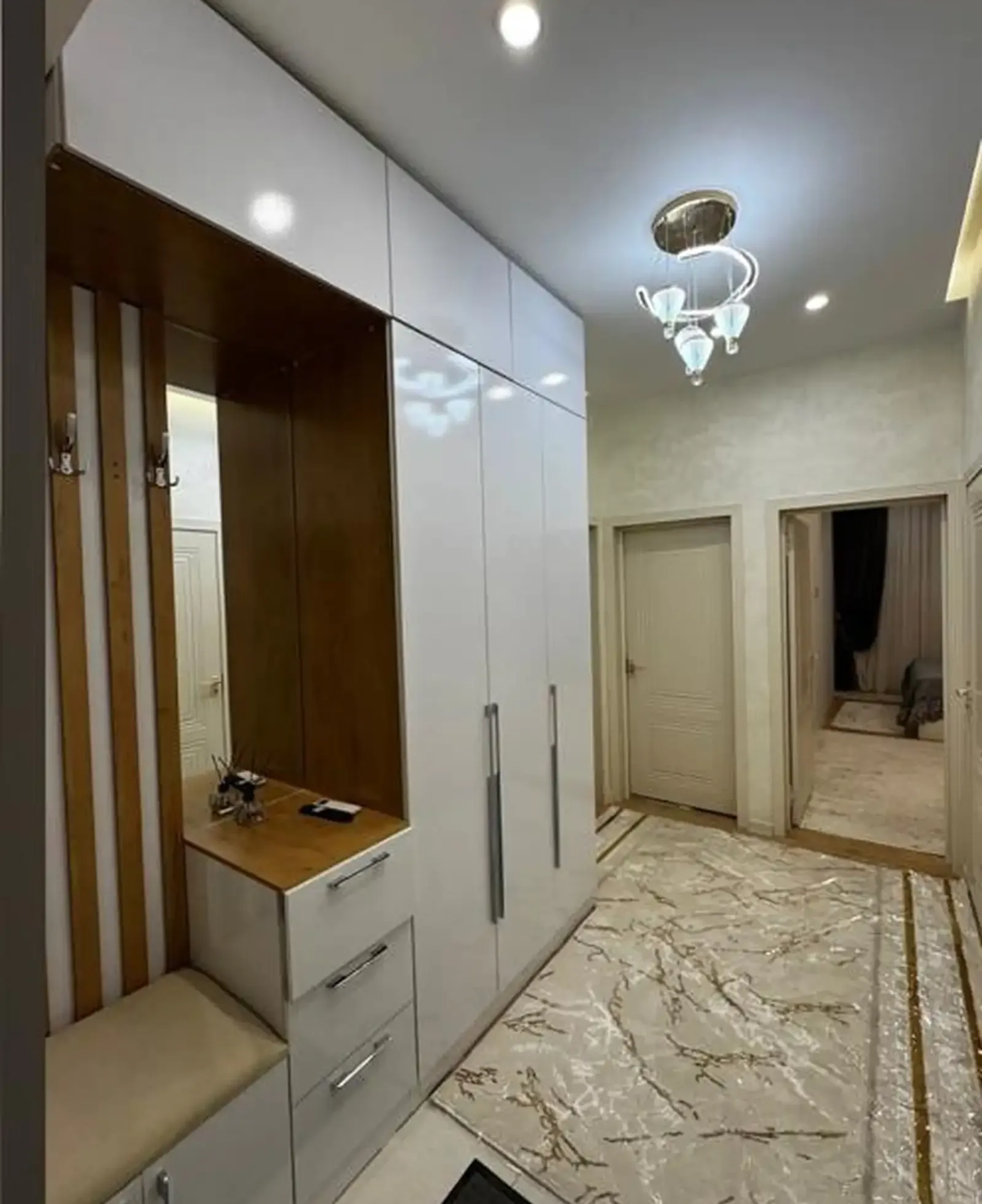 2-комн. квартира, 14 этаж, 75м², Шохмансур