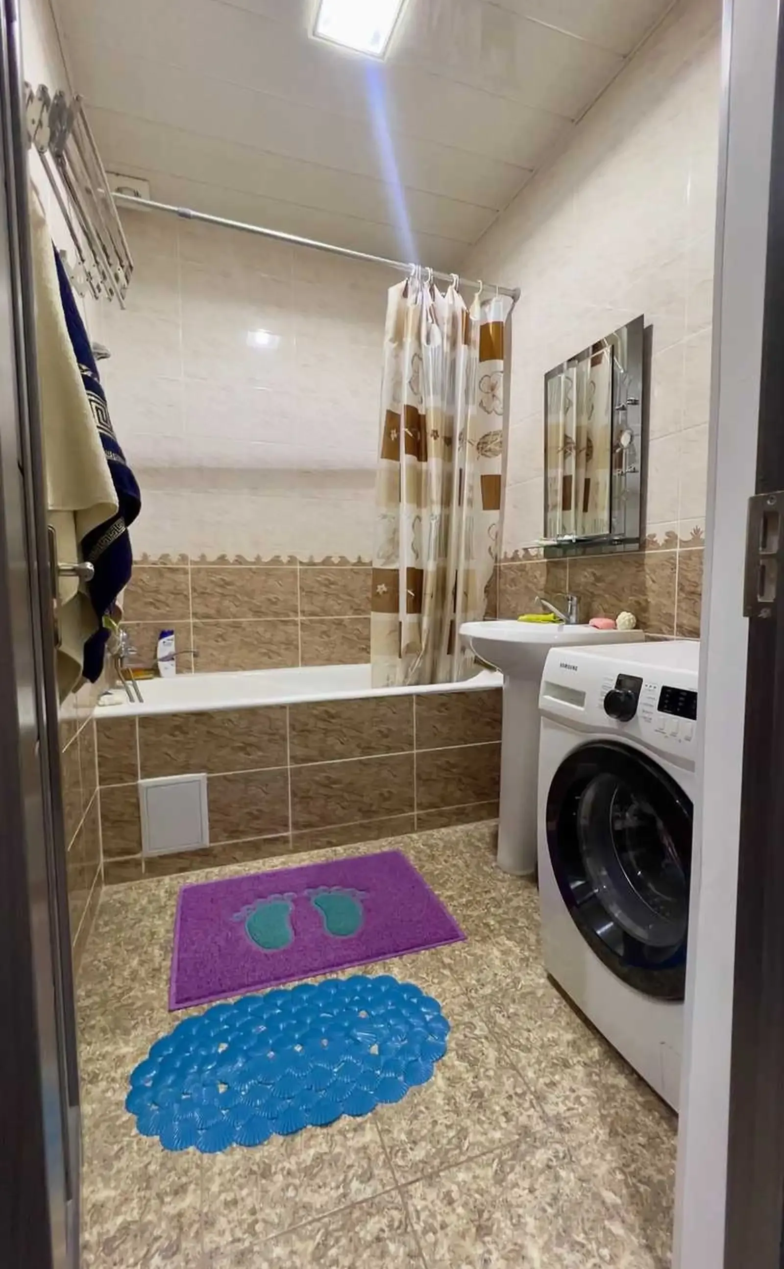 2-комн. квартира, 13 этаж, 65м², Гранд.Отел