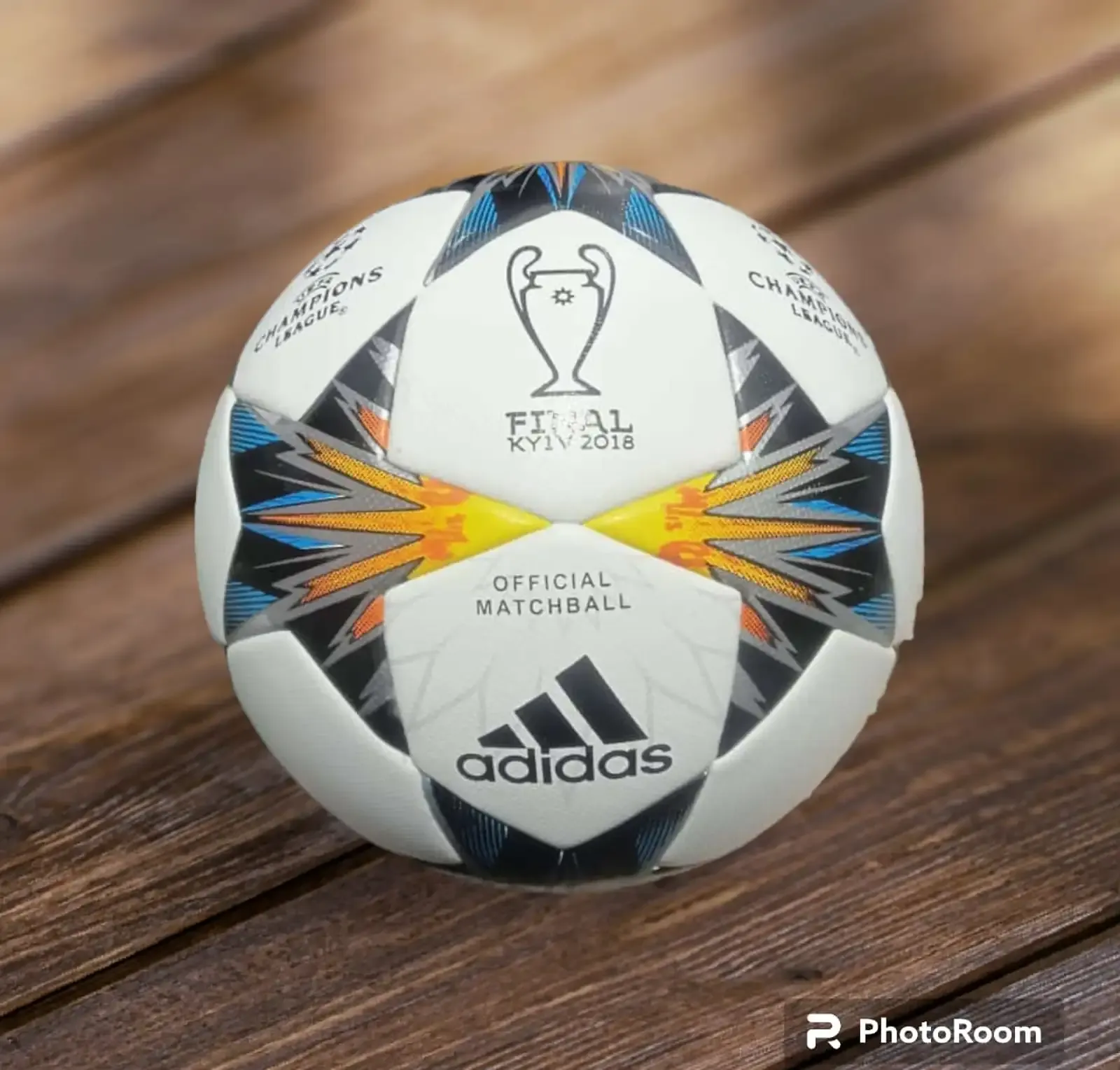 Мяч Adidas